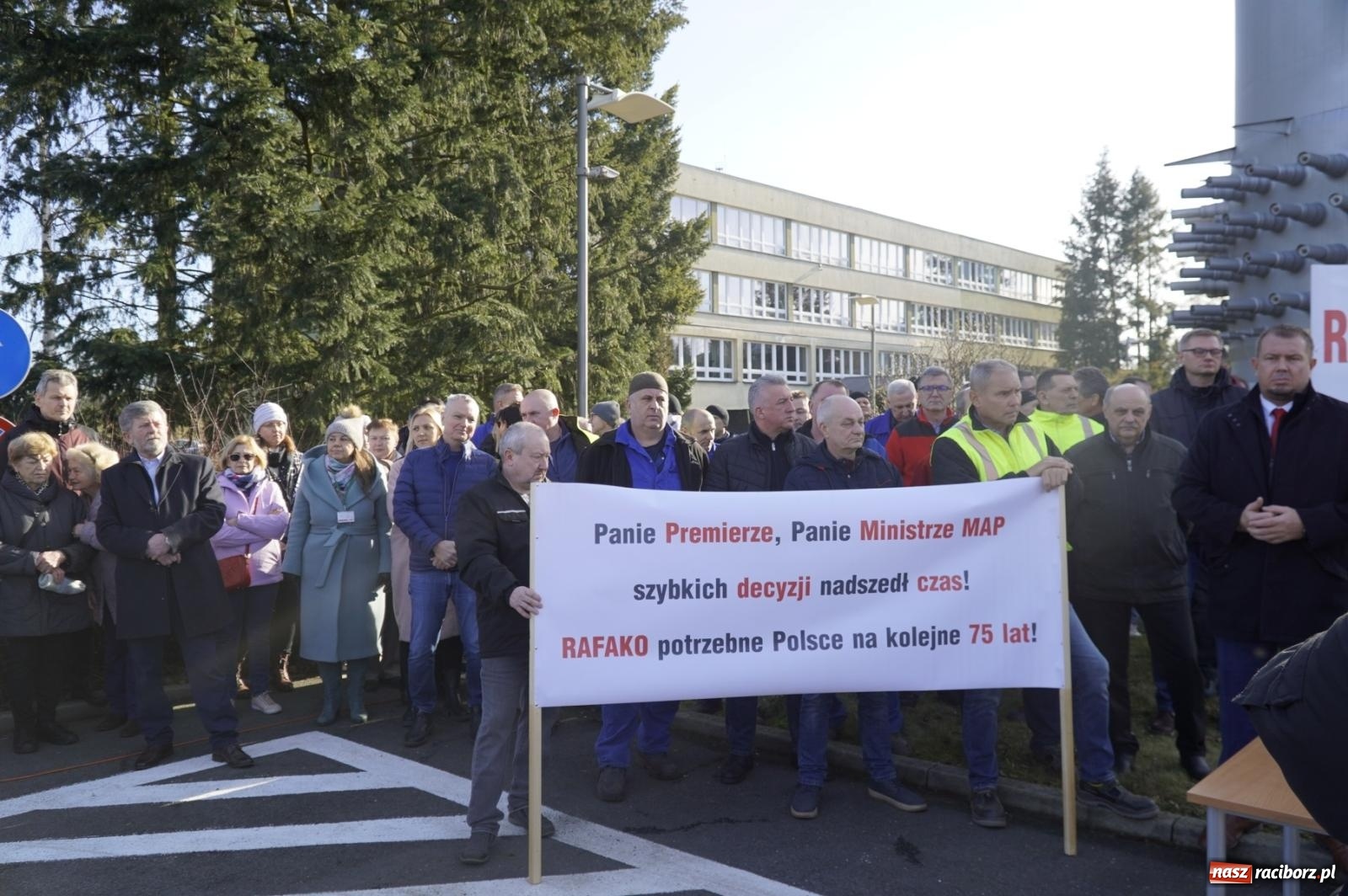 Zdjęcie w galerii na portalu naszraciborz.pl: Konferencja prasowa w Rafako. Apel do premiera Tuska o ratunek dla zakładu [FOTO i WIDEO] wiadomości z regionu