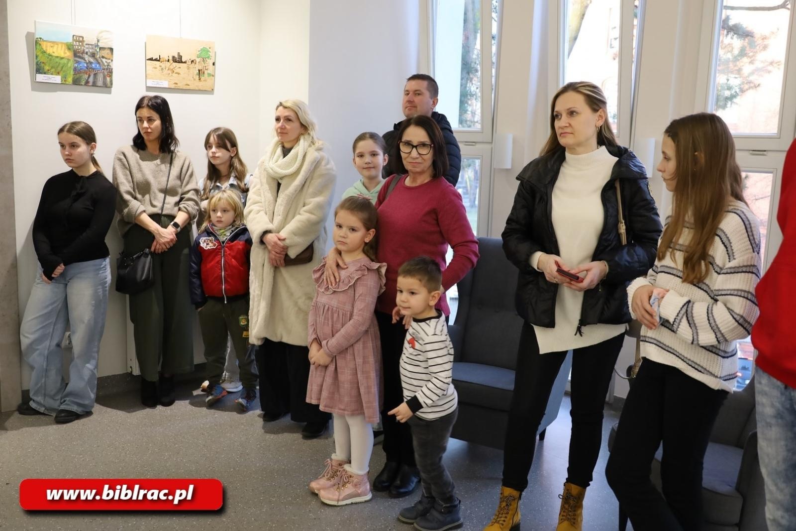 Zdjęcie w galerii na portalu naszraciborz.pl: Pokaż czym oddychasz – w bibliotece rozstrzygnięto konkurs plastyczny wiadomości z regionu