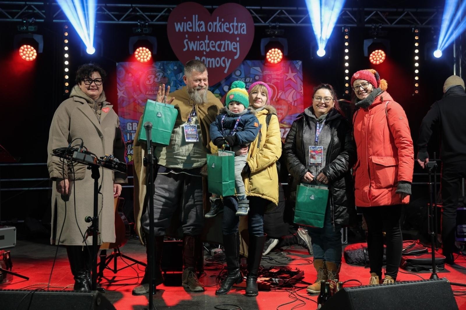Zdjęcie w galerii na portalu naszraciborz.pl: 33. finał Wielkiej Orkiestry Świątecznej Pomocy za nami. Zobaczmy, jak wyglądał w Raciborzu wiadomości z regionu