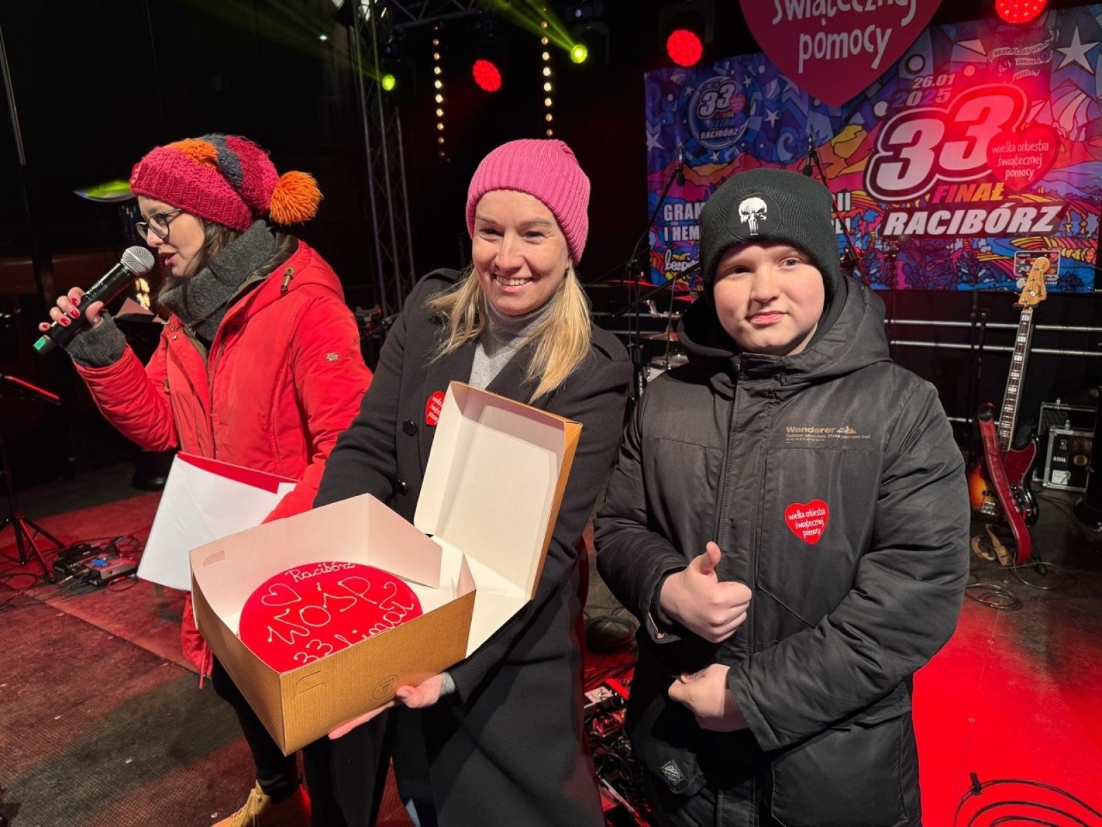Zdjęcie w galerii na portalu naszraciborz.pl: 33. finał Wielkiej Orkiestry Świątecznej Pomocy za nami. Zobaczmy, jak wyglądał w Raciborzu wiadomości z regionu