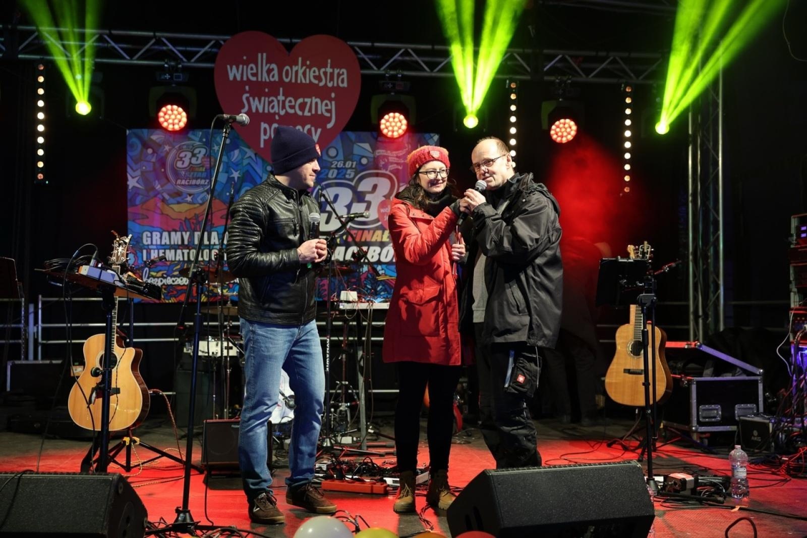 Zdjęcie w galerii na portalu naszraciborz.pl: 33. finał Wielkiej Orkiestry Świątecznej Pomocy za nami. Zobaczmy, jak wyglądał w Raciborzu wiadomości z regionu