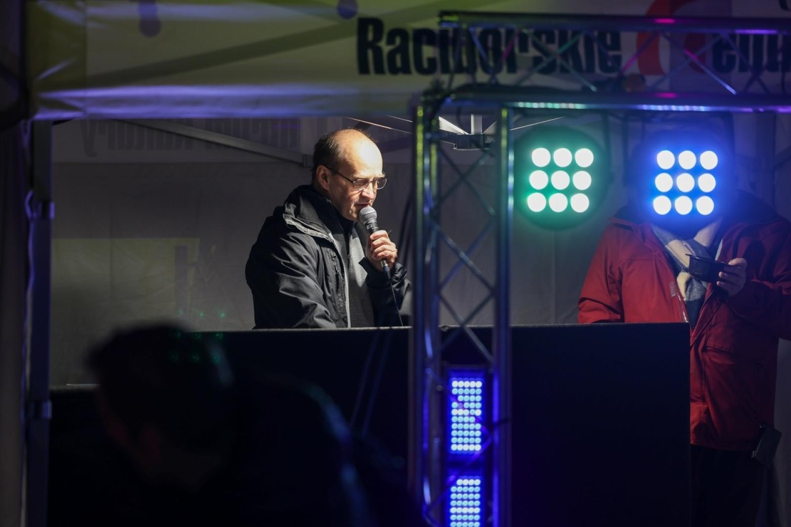 Zdjęcie w galerii na portalu naszraciborz.pl: 33. finał Wielkiej Orkiestry Świątecznej Pomocy za nami. Zobaczmy, jak wyglądał w Raciborzu wiadomości z regionu