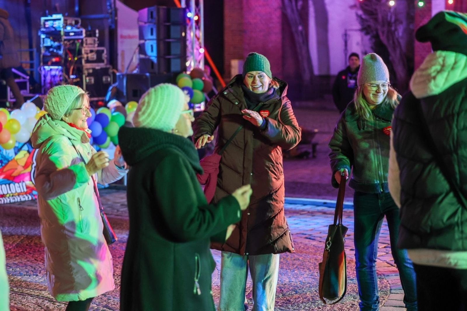 Zdjęcie w galerii na portalu naszraciborz.pl: 33. finał Wielkiej Orkiestry Świątecznej Pomocy za nami. Zobaczmy, jak wyglądał w Raciborzu wiadomości z regionu