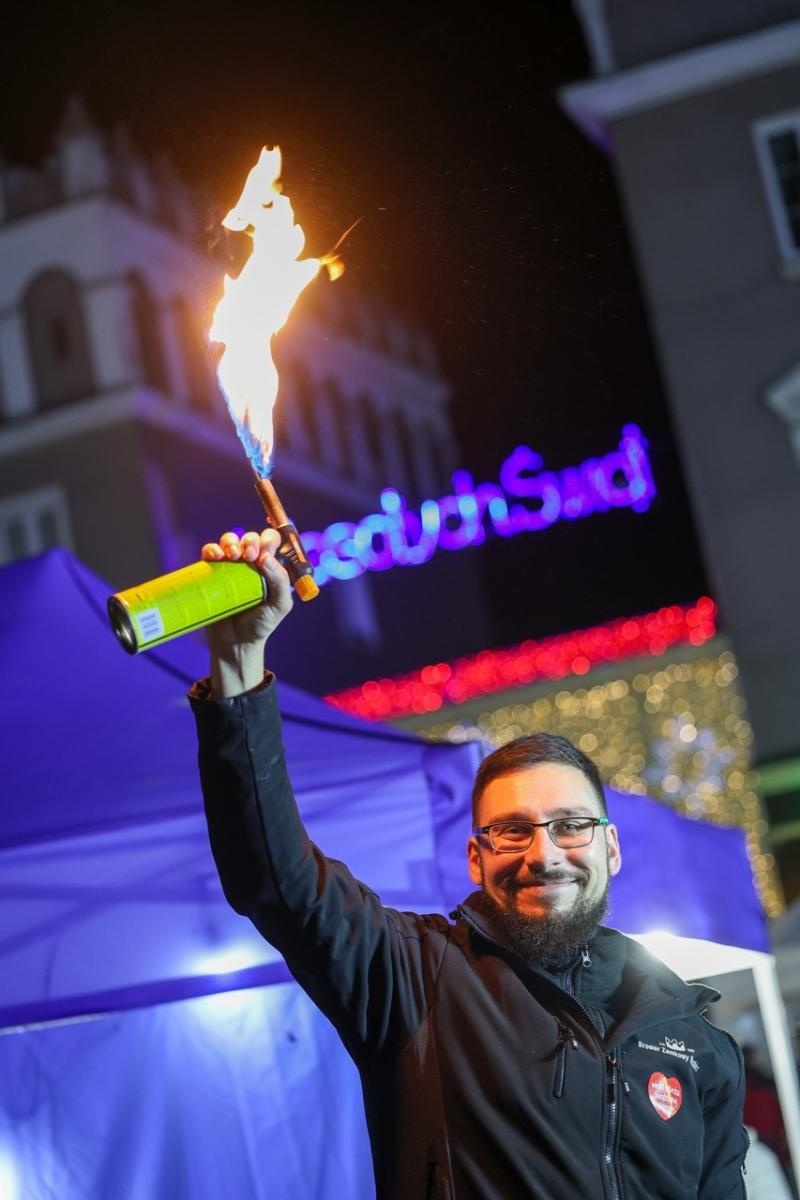 Zdjęcie w galerii na portalu naszraciborz.pl: 33. finał Wielkiej Orkiestry Świątecznej Pomocy za nami. Zobaczmy, jak wyglądał w Raciborzu wiadomości z regionu