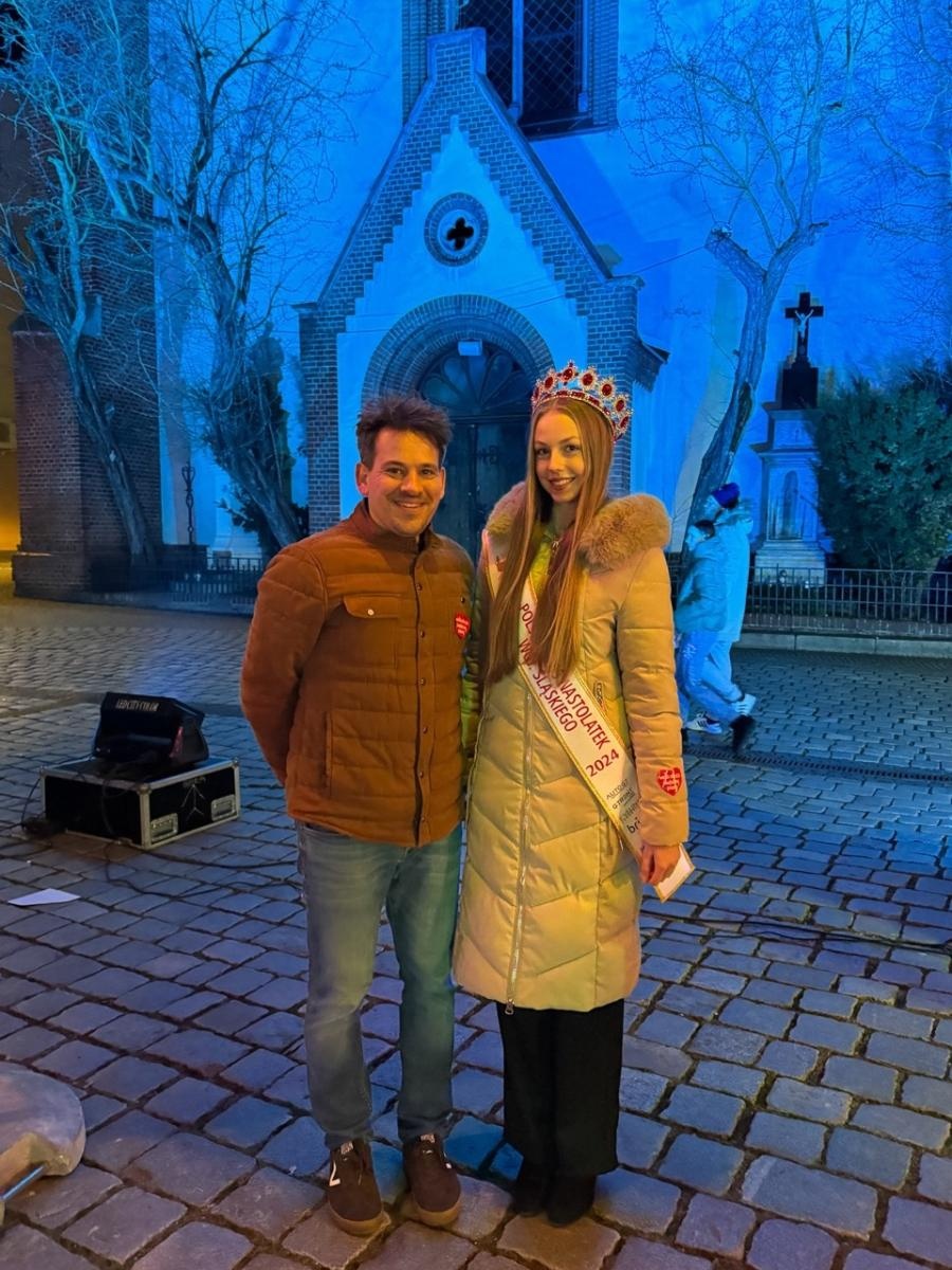 Zdjęcie w galerii na portalu naszraciborz.pl: 33. finał Wielkiej Orkiestry Świątecznej Pomocy za nami. Zobaczmy, jak wyglądał w Raciborzu wiadomości z regionu