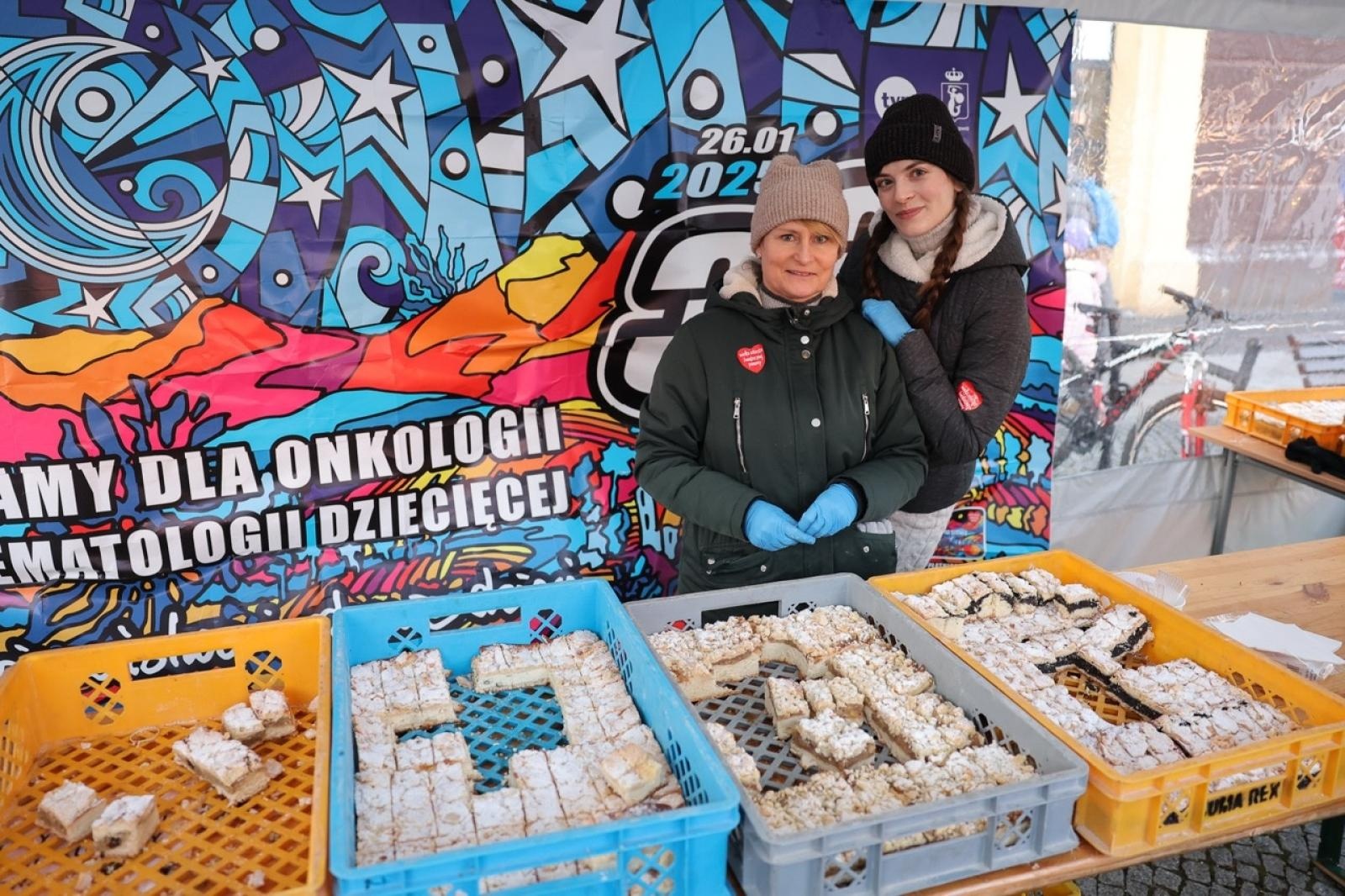 Zdjęcie w galerii na portalu naszraciborz.pl: 33. finał Wielkiej Orkiestry Świątecznej Pomocy za nami. Zobaczmy, jak wyglądał w Raciborzu wiadomości z regionu