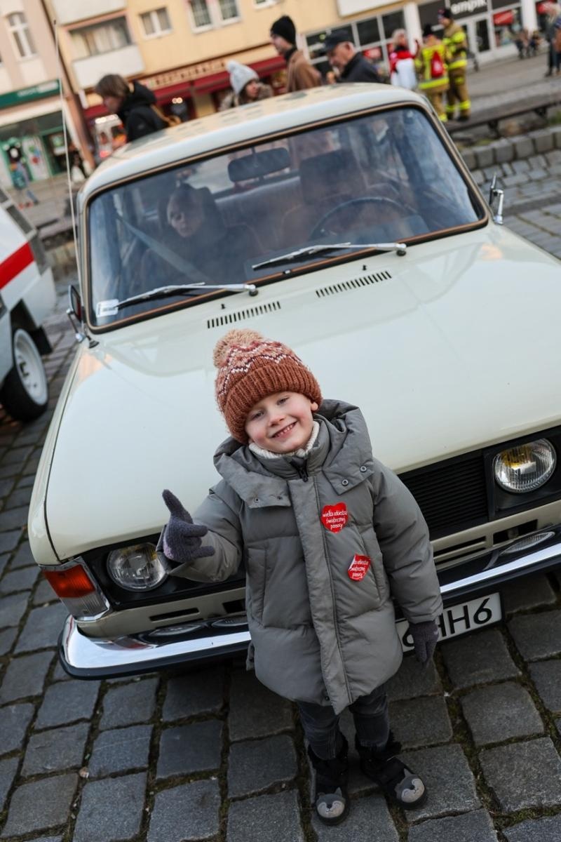 Zdjęcie w galerii na portalu naszraciborz.pl: 33. finał Wielkiej Orkiestry Świątecznej Pomocy za nami. Zobaczmy, jak wyglądał w Raciborzu wiadomości z regionu