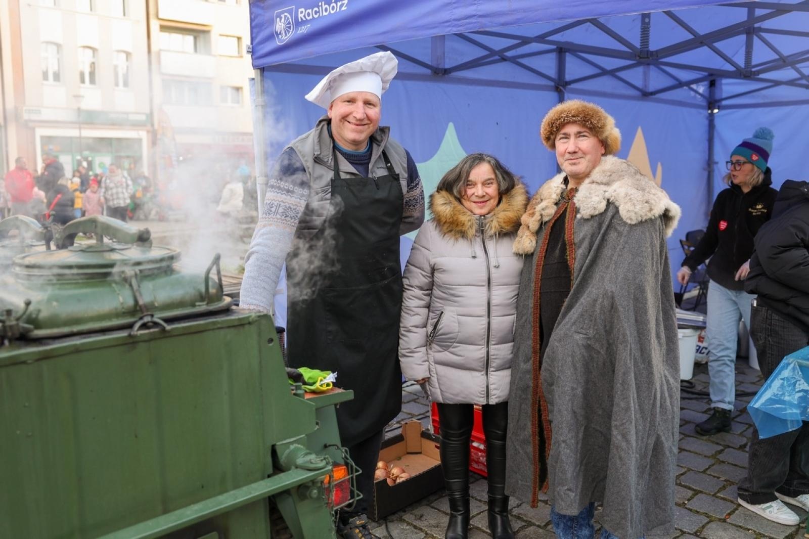 Zdjęcie w galerii na portalu naszraciborz.pl: 33. finał Wielkiej Orkiestry Świątecznej Pomocy za nami. Zobaczmy, jak wyglądał w Raciborzu wiadomości z regionu