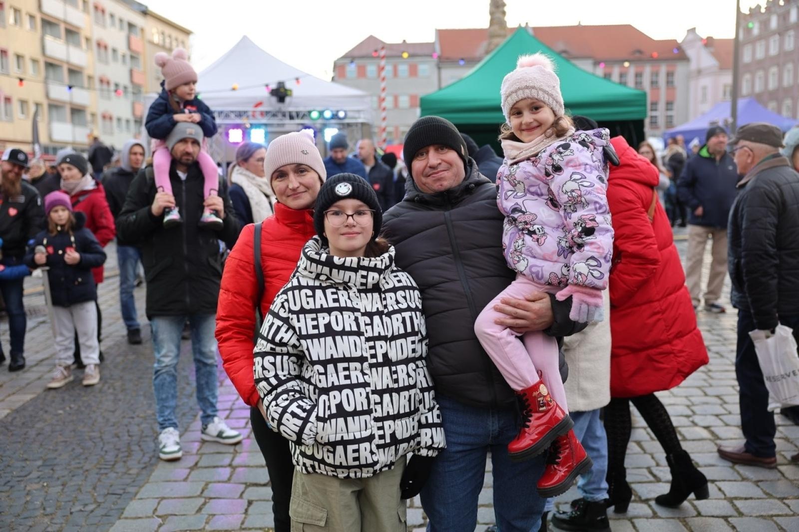 Zdjęcie w galerii na portalu naszraciborz.pl: 33. finał Wielkiej Orkiestry Świątecznej Pomocy za nami. Zobaczmy, jak wyglądał w Raciborzu wiadomości z regionu