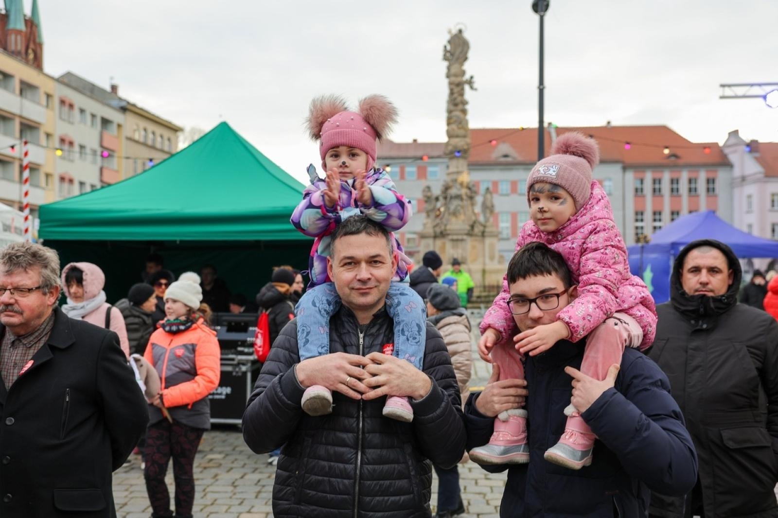 Zdjęcie w galerii na portalu naszraciborz.pl: 33. finał Wielkiej Orkiestry Świątecznej Pomocy za nami. Zobaczmy, jak wyglądał w Raciborzu wiadomości z regionu