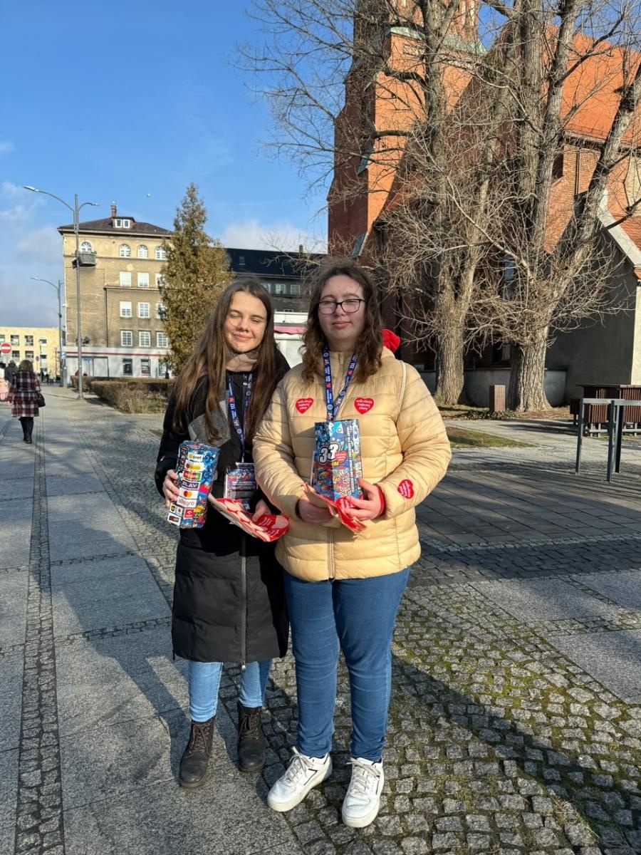 Zdjęcie w galerii na portalu naszraciborz.pl: 33. finał Wielkiej Orkiestry Świątecznej Pomocy za nami. Zobaczmy, jak wyglądał w Raciborzu wiadomości z regionu