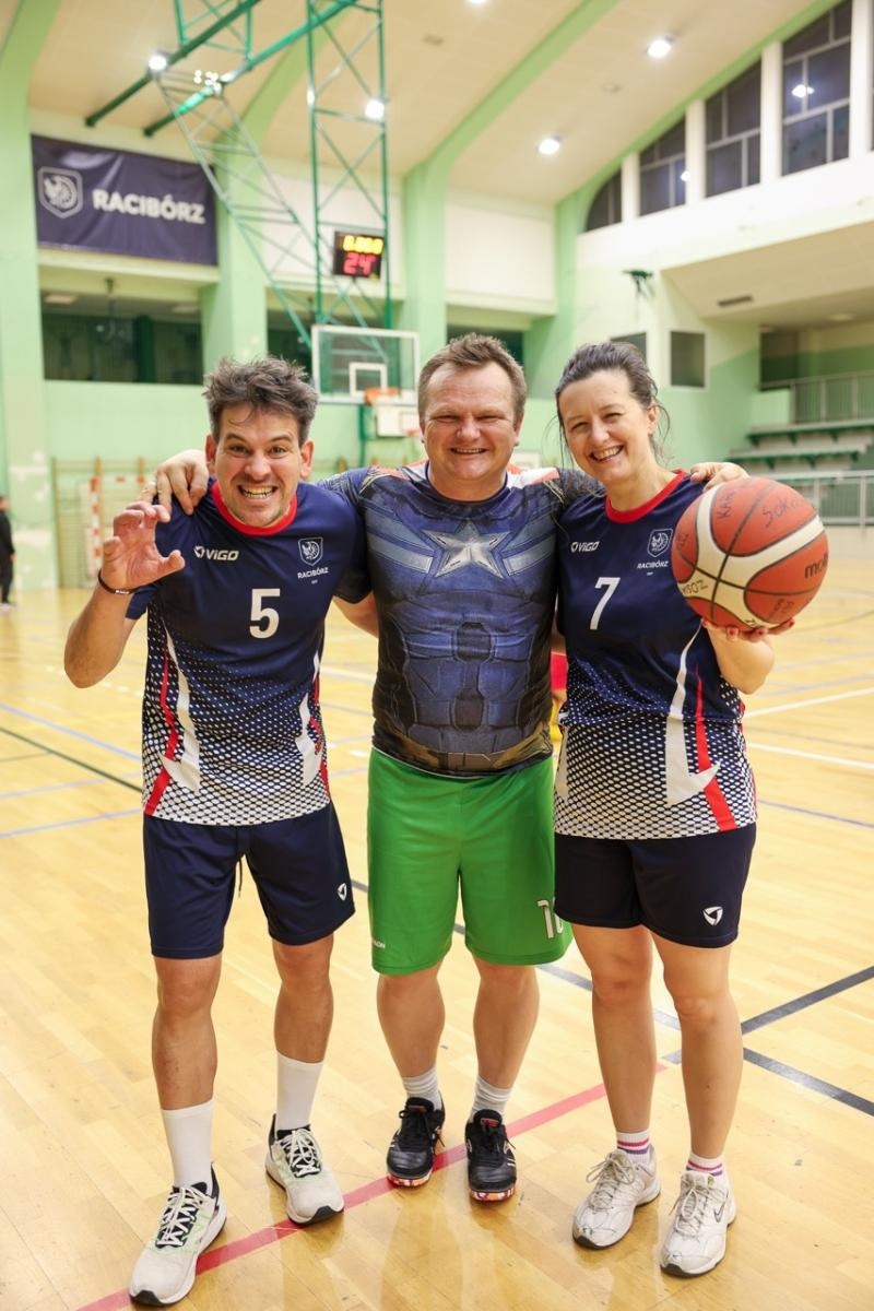 Zdjęcie w galerii na portalu naszraciborz.pl: 33. finał Wielkiej Orkiestry Świątecznej Pomocy za nami. Zobaczmy, jak wyglądał w Raciborzu wiadomości z regionu