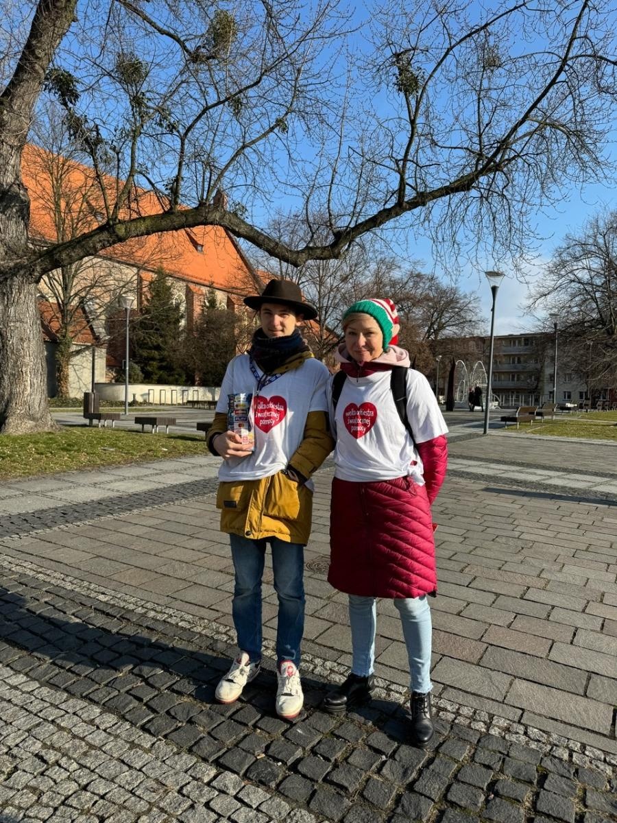 Zdjęcie w galerii na portalu naszraciborz.pl: 33. finał Wielkiej Orkiestry Świątecznej Pomocy za nami. Zobaczmy, jak wyglądał w Raciborzu wiadomości z regionu
