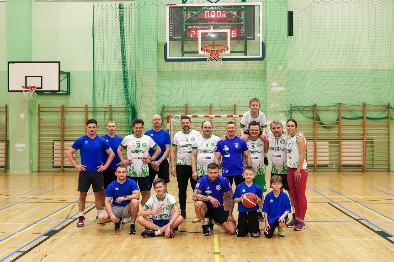 Zdjęcie w galerii na portalu naszraciborz.pl: 33. finał Wielkiej Orkiestry Świątecznej Pomocy za nami. Zobaczmy, jak wyglądał w Raciborzu wiadomości z regionu