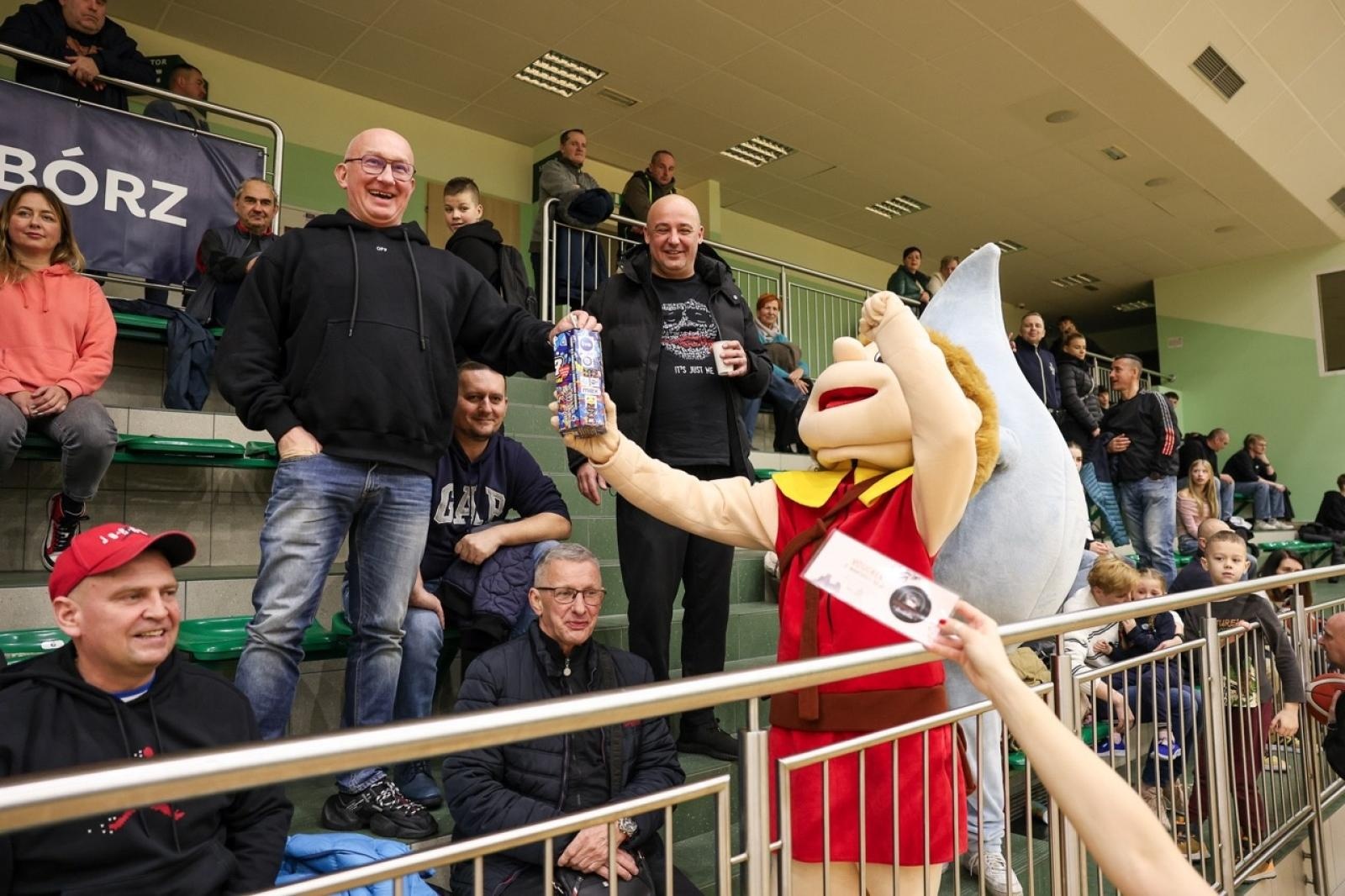 Zdjęcie w galerii na portalu naszraciborz.pl: 33. finał Wielkiej Orkiestry Świątecznej Pomocy za nami. Zobaczmy, jak wyglądał w Raciborzu wiadomości z regionu