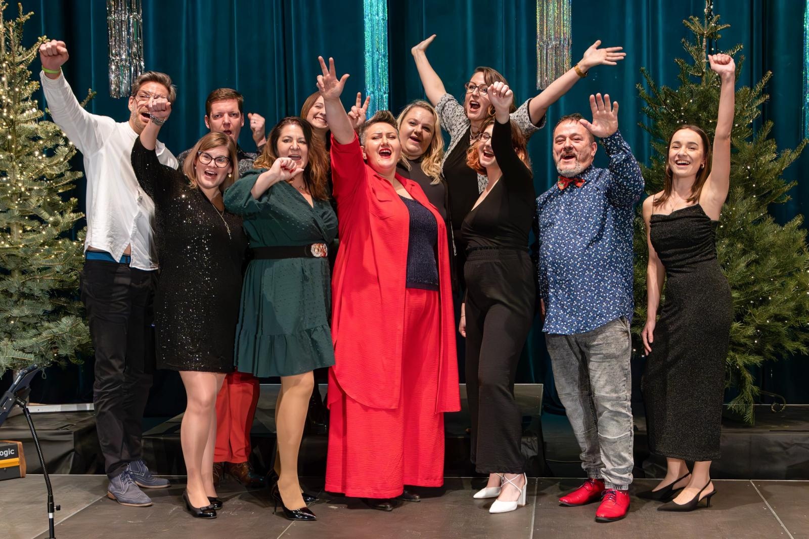 Zdjęcie w galerii na portalu naszraciborz.pl: Cztery klipy świąteczne PERSPEKTYWY. Nagrania, które chwytają za serce!  wiadomości z regionu