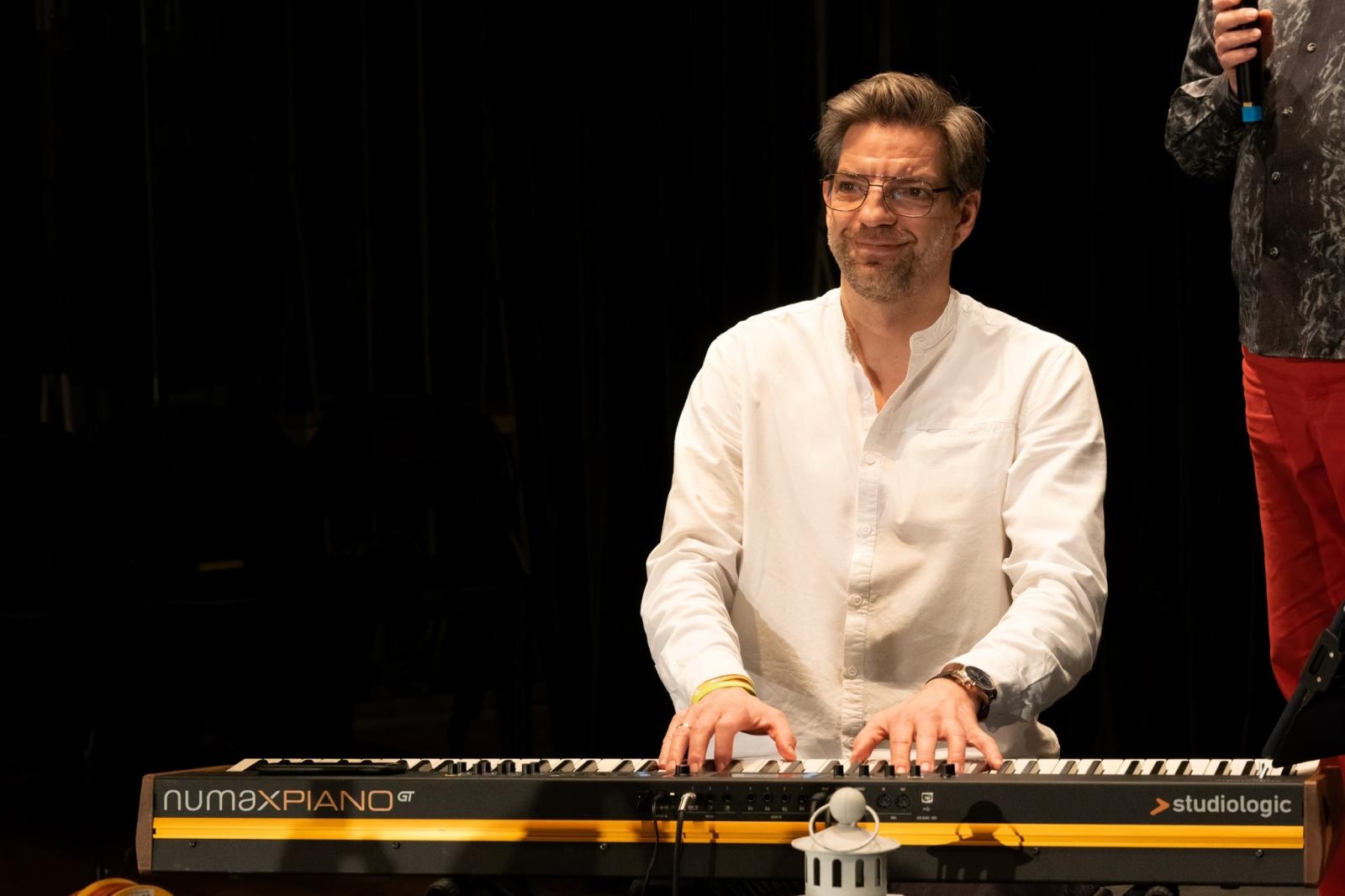 Zdjęcie w galerii na portalu naszraciborz.pl: Cztery klipy świąteczne PERSPEKTYWY. Nagrania, które chwytają za serce!  wiadomości z regionu