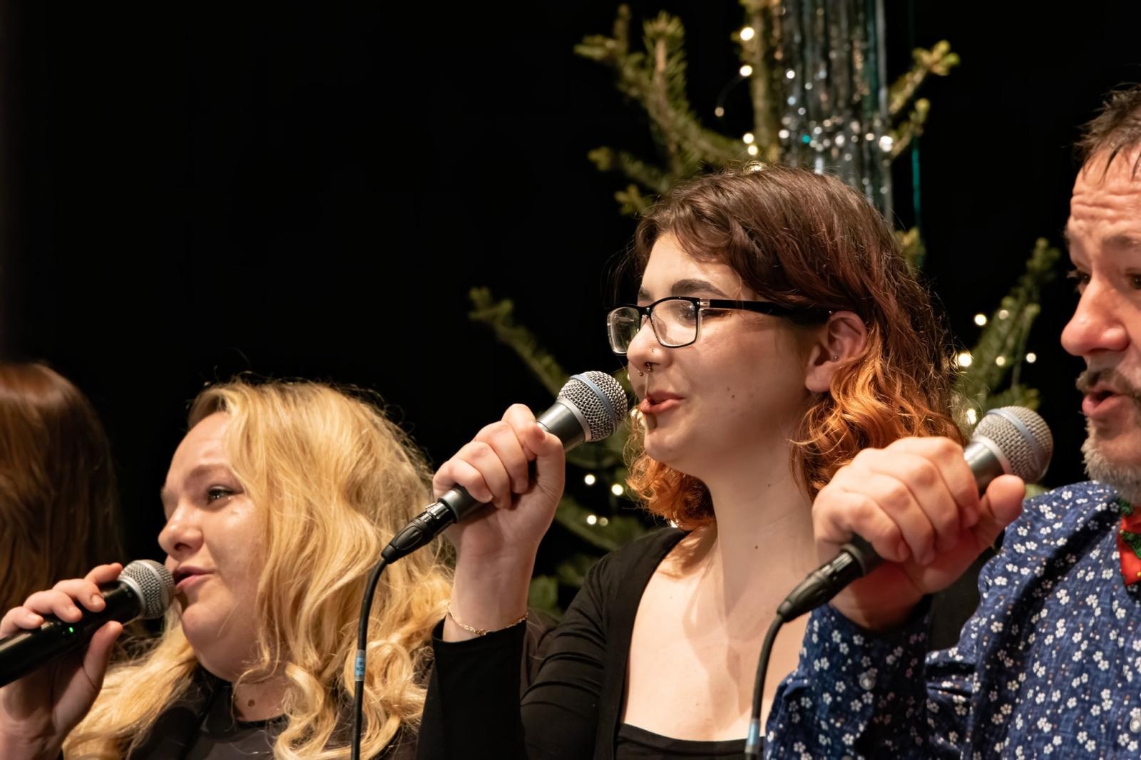 Zdjęcie w galerii na portalu naszraciborz.pl: Cztery klipy świąteczne PERSPEKTYWY. Nagrania, które chwytają za serce!  wiadomości z regionu