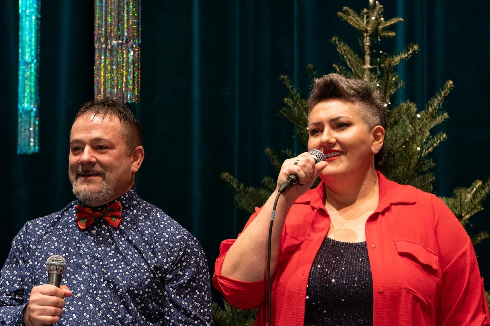 Zdjęcie w galerii na portalu naszraciborz.pl: Cztery klipy świąteczne PERSPEKTYWY. Nagrania, które chwytają za serce!  wiadomości z regionu