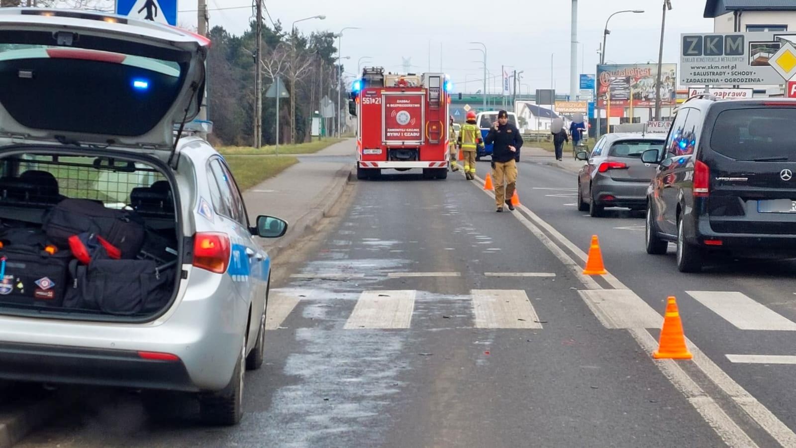 Zdjęcie w galerii na portalu naszraciborz.pl: Zderzenie na Rudzkiej. 7-letnia pasażerka trafiła do szpitala wiadomości z regionu