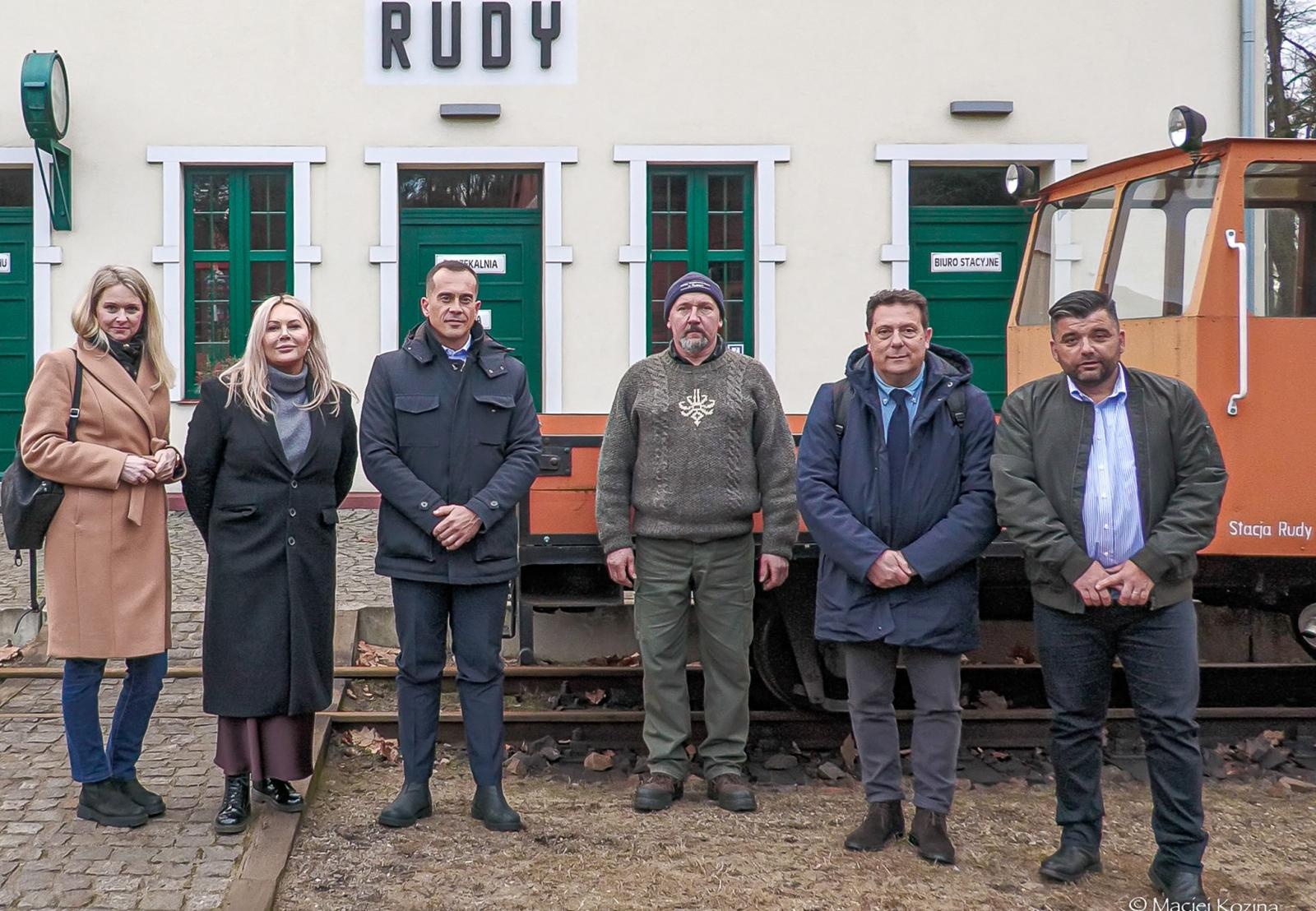 Zdjęcie w galerii na portalu naszraciborz.pl: Delegacja z Sardynii. Włosi badali możliwości współpracy wiadomości z regionu