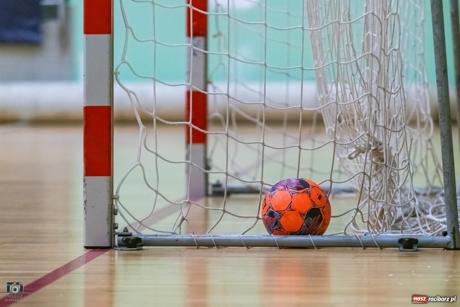 Zdjęcie w galerii na portalu naszraciborz.pl: Sobota w HLPN. Piłka lądowała w siatce prawie trzydzieści razy [FOTO] wiadomości z regionu