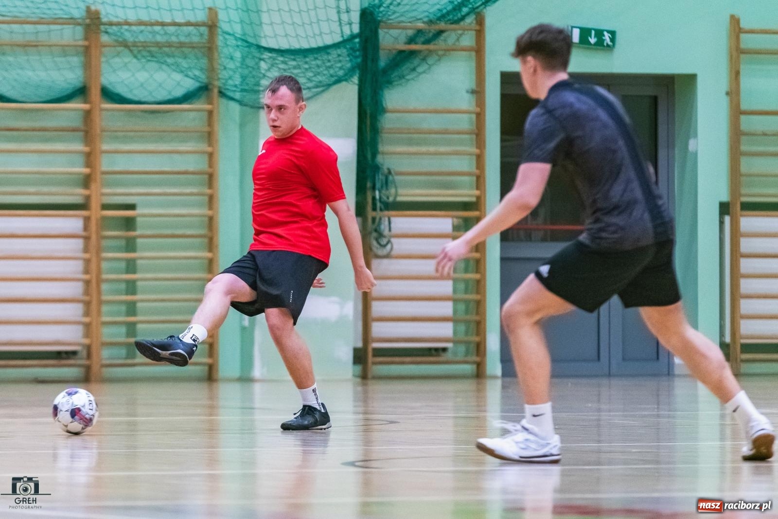 Zdjęcie w galerii na portalu naszraciborz.pl: Sobota w HLPN. Piłka lądowała w siatce prawie trzydzieści razy [FOTO] wiadomości z regionu