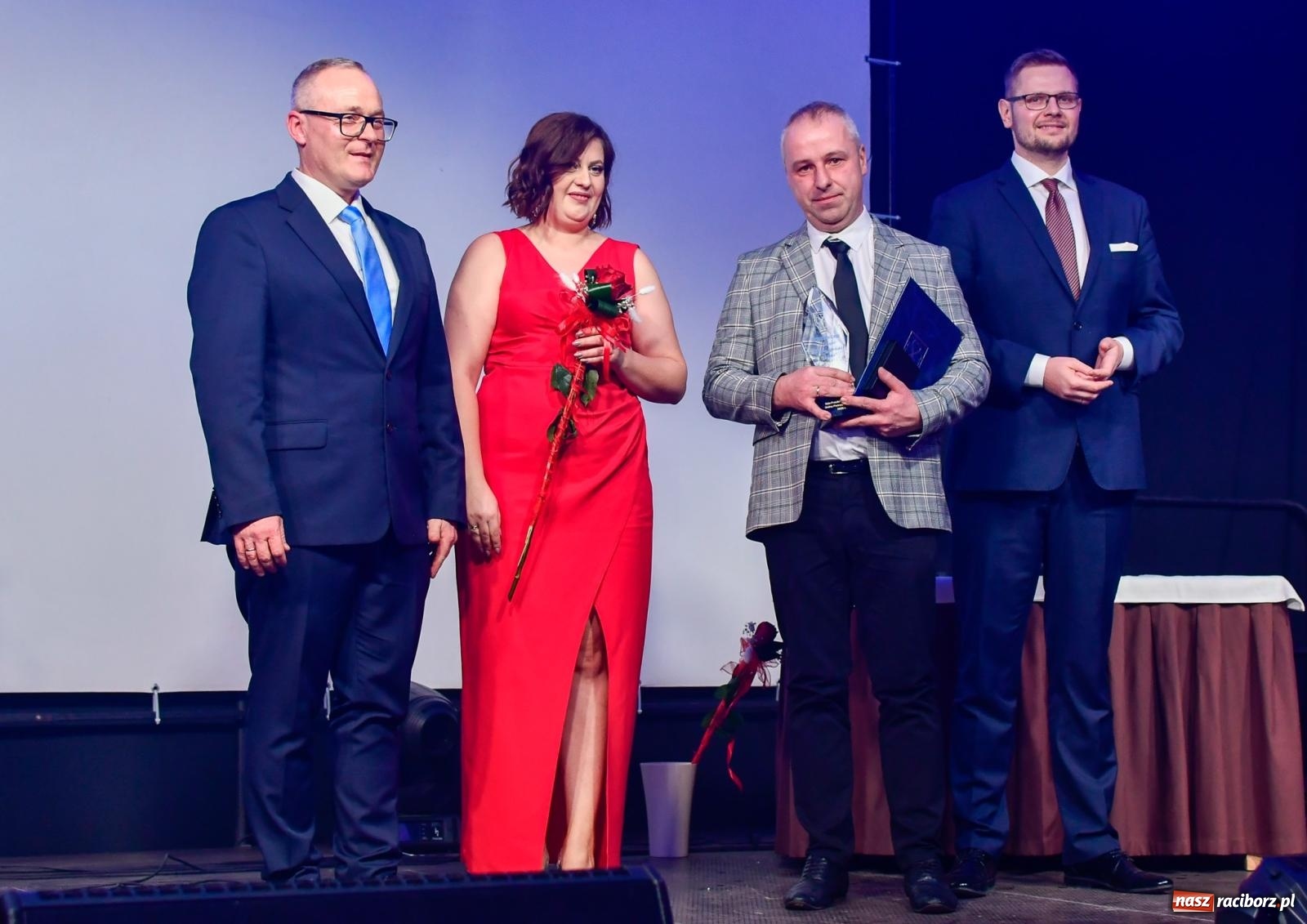 Zdjęcie w galerii na portalu naszraciborz.pl: Gala Przedsiębiorczości w Pietrowicach Wielkich. Statuetki dla lokalnych liderów biznesu wiadomości z regionu