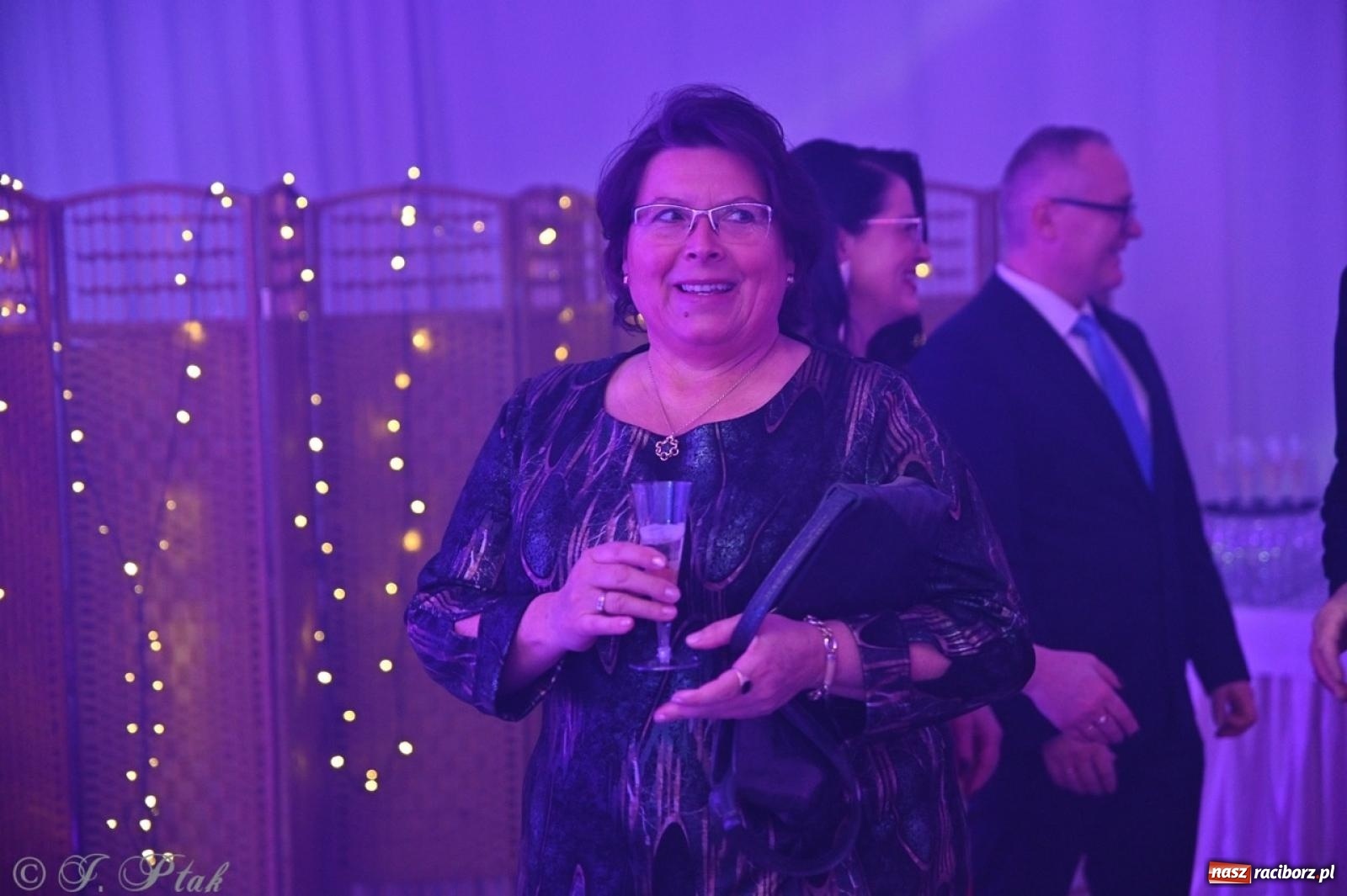 Zdjęcie w galerii na portalu naszraciborz.pl: Gala Przedsiębiorczości w Pietrowicach Wielkich. Statuetki dla lokalnych liderów biznesu wiadomości z regionu