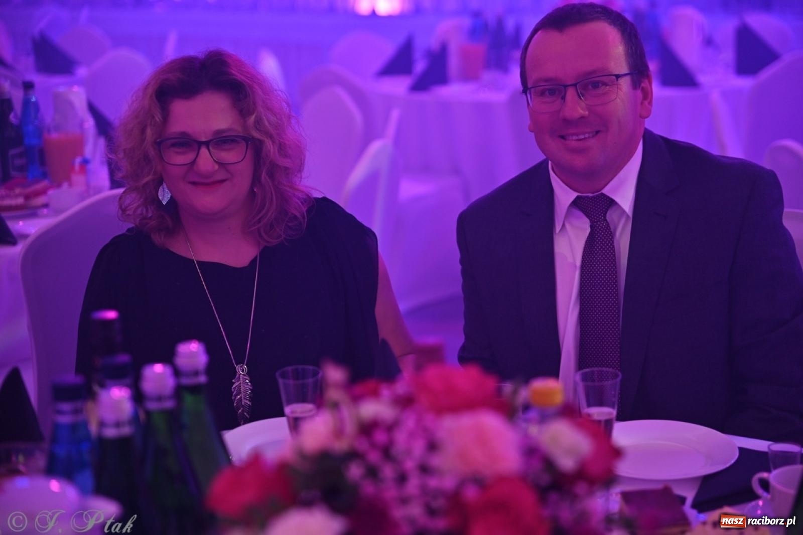 Zdjęcie w galerii na portalu naszraciborz.pl: Gala Przedsiębiorczości w Pietrowicach Wielkich. Statuetki dla lokalnych liderów biznesu wiadomości z regionu