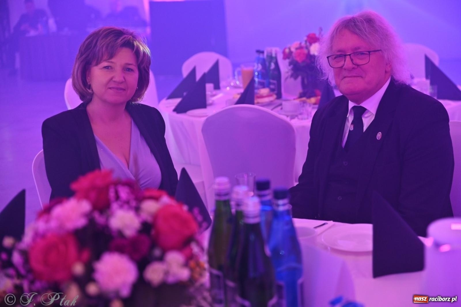 Zdjęcie w galerii na portalu naszraciborz.pl: Gala Przedsiębiorczości w Pietrowicach Wielkich. Statuetki dla lokalnych liderów biznesu wiadomości z regionu