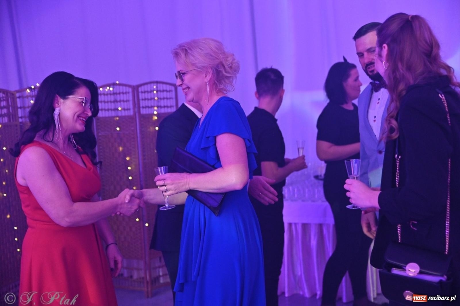 Zdjęcie w galerii na portalu naszraciborz.pl: Gala Przedsiębiorczości w Pietrowicach Wielkich. Statuetki dla lokalnych liderów biznesu wiadomości z regionu