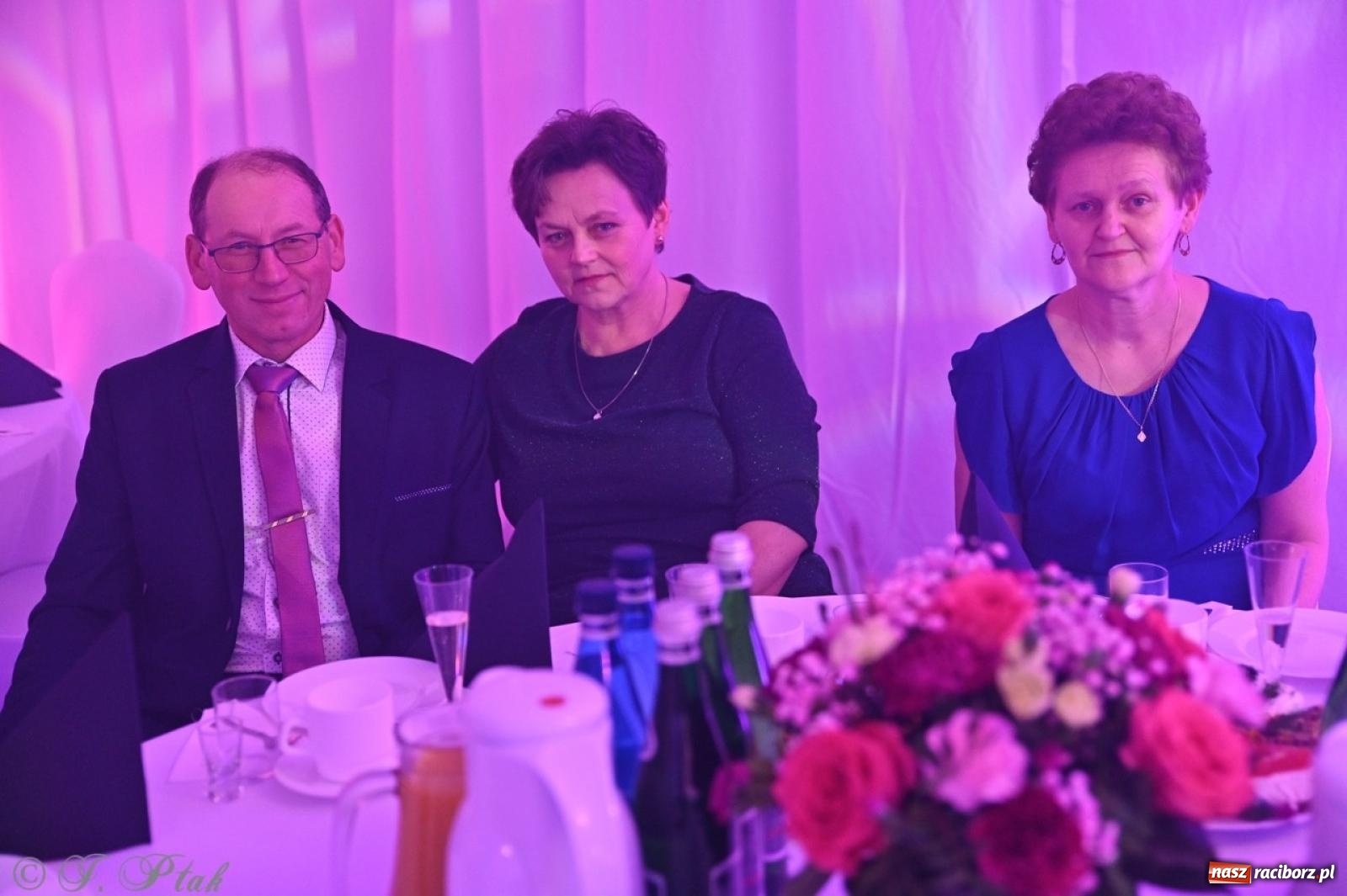 Zdjęcie w galerii na portalu naszraciborz.pl: Gala Przedsiębiorczości w Pietrowicach Wielkich. Statuetki dla lokalnych liderów biznesu wiadomości z regionu