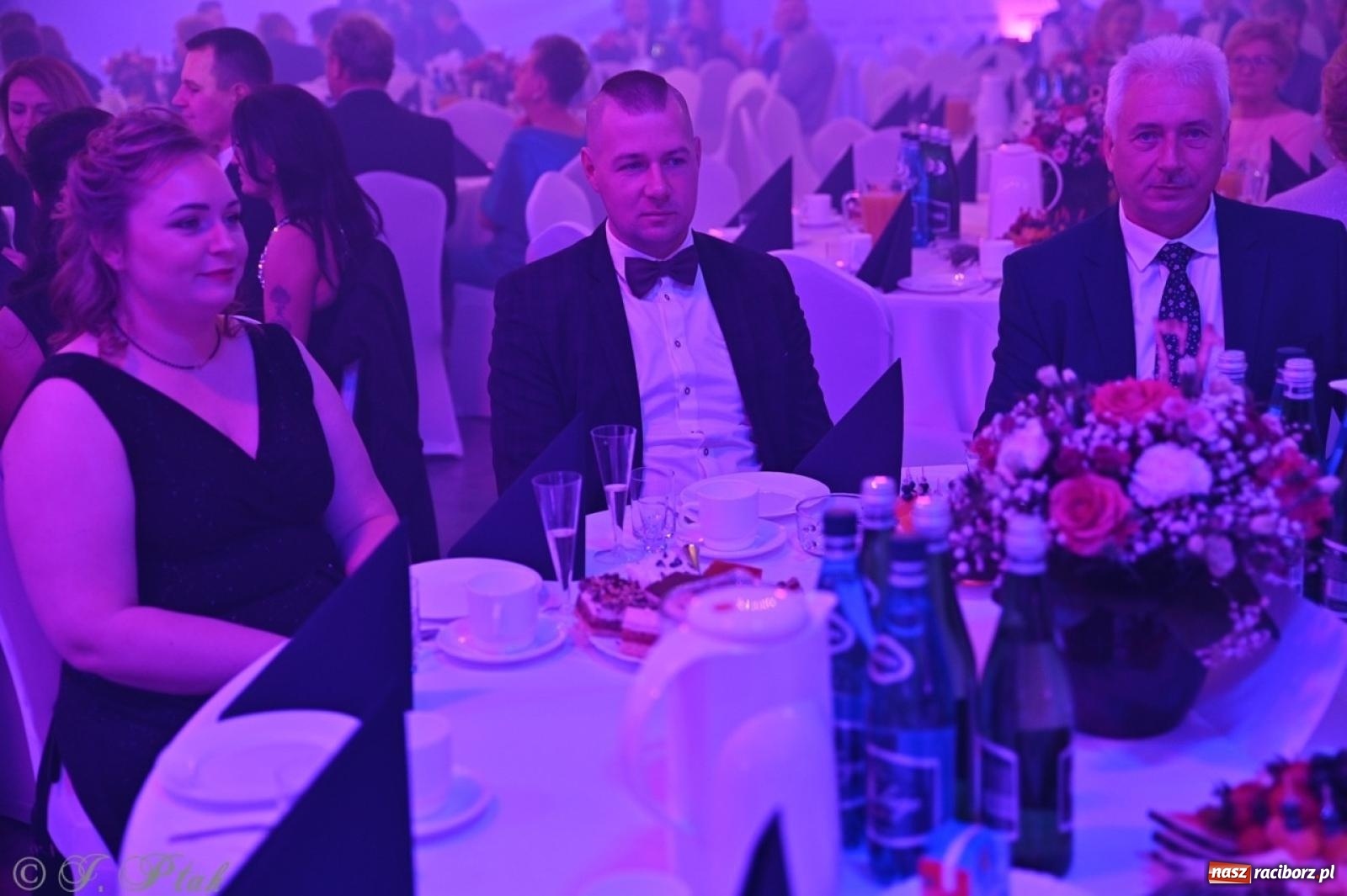 Zdjęcie w galerii na portalu naszraciborz.pl: Gala Przedsiębiorczości w Pietrowicach Wielkich. Statuetki dla lokalnych liderów biznesu wiadomości z regionu