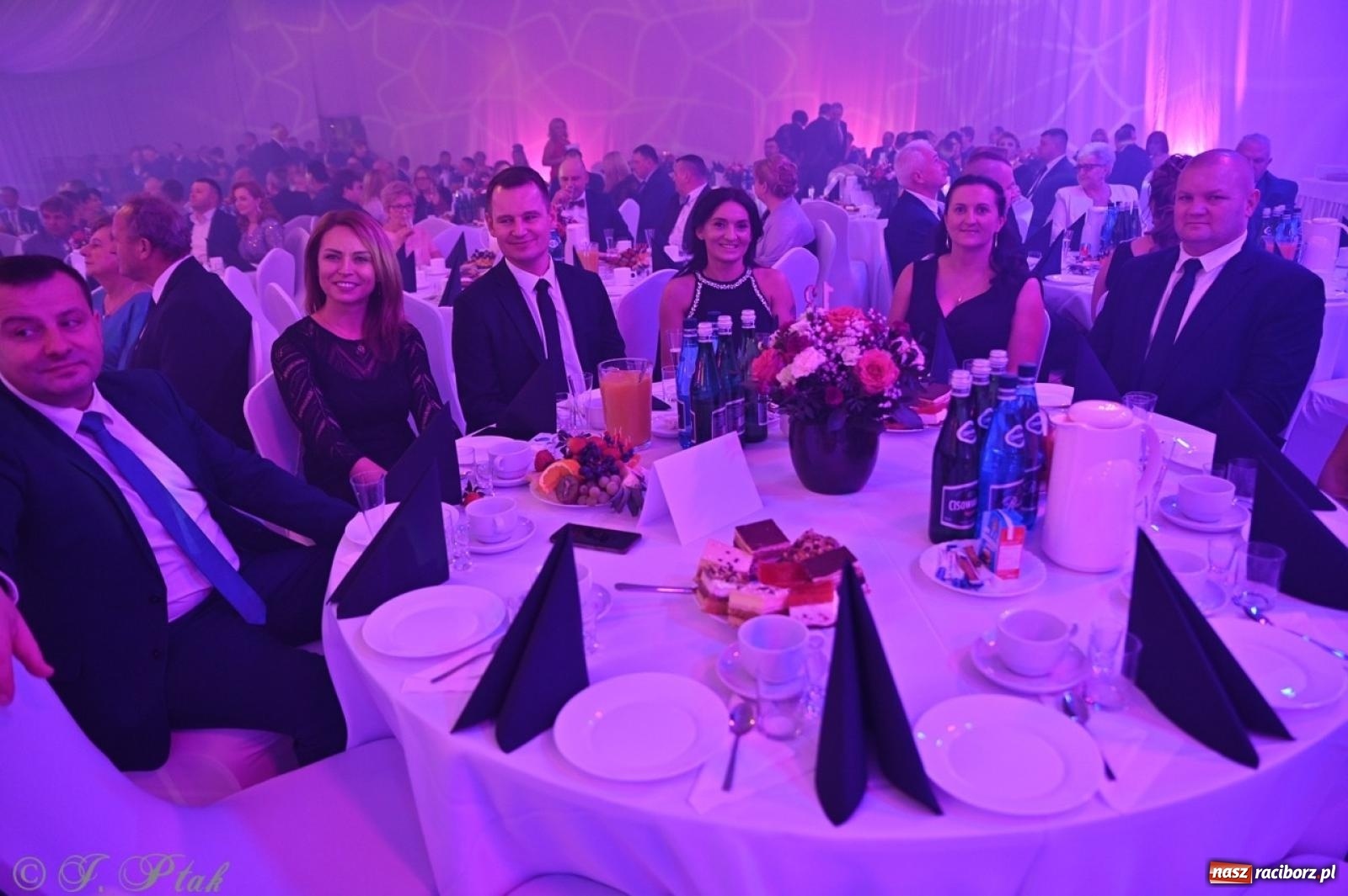 Zdjęcie w galerii na portalu naszraciborz.pl: Gala Przedsiębiorczości w Pietrowicach Wielkich. Statuetki dla lokalnych liderów biznesu wiadomości z regionu