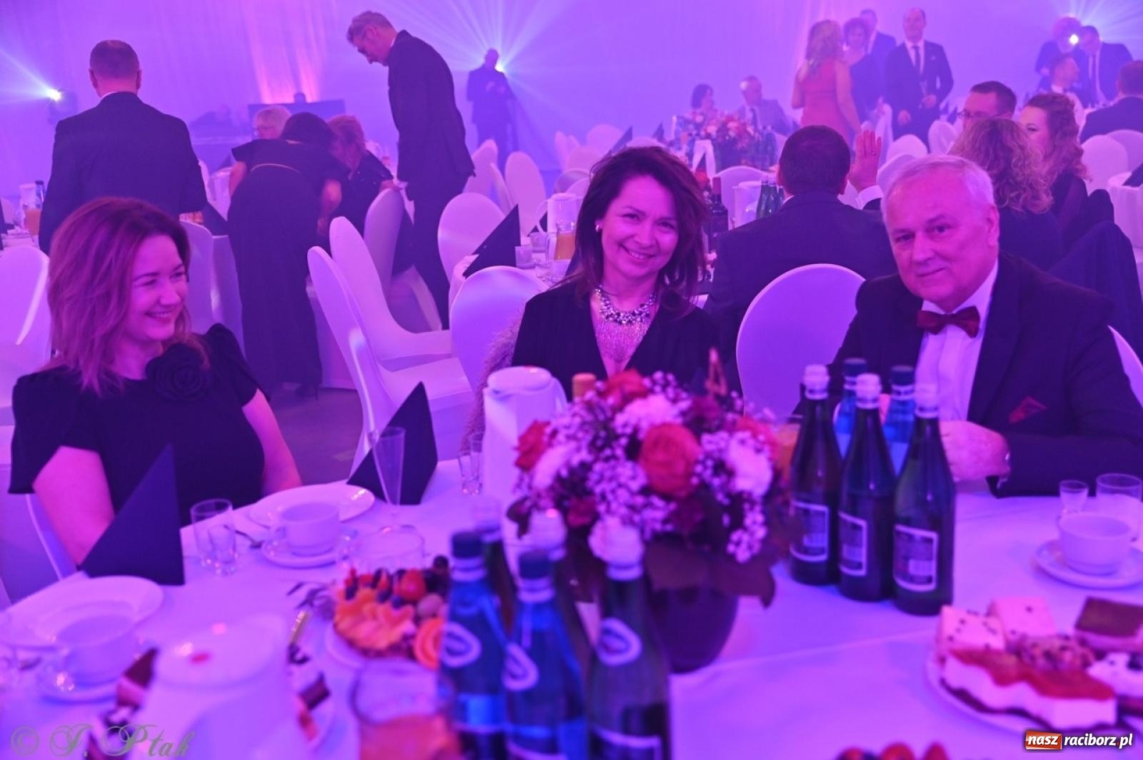 Zdjęcie w galerii na portalu naszraciborz.pl: Gala Przedsiębiorczości w Pietrowicach Wielkich. Statuetki dla lokalnych liderów biznesu wiadomości z regionu