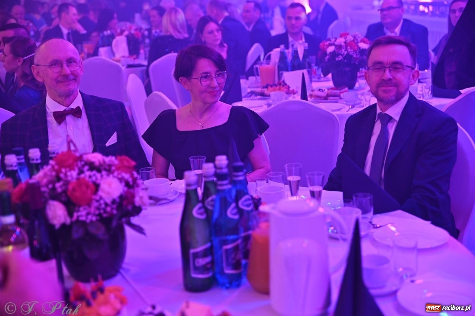 Zdjęcie w galerii na portalu naszraciborz.pl: Gala Przedsiębiorczości w Pietrowicach Wielkich. Statuetki dla lokalnych liderów biznesu wiadomości z regionu