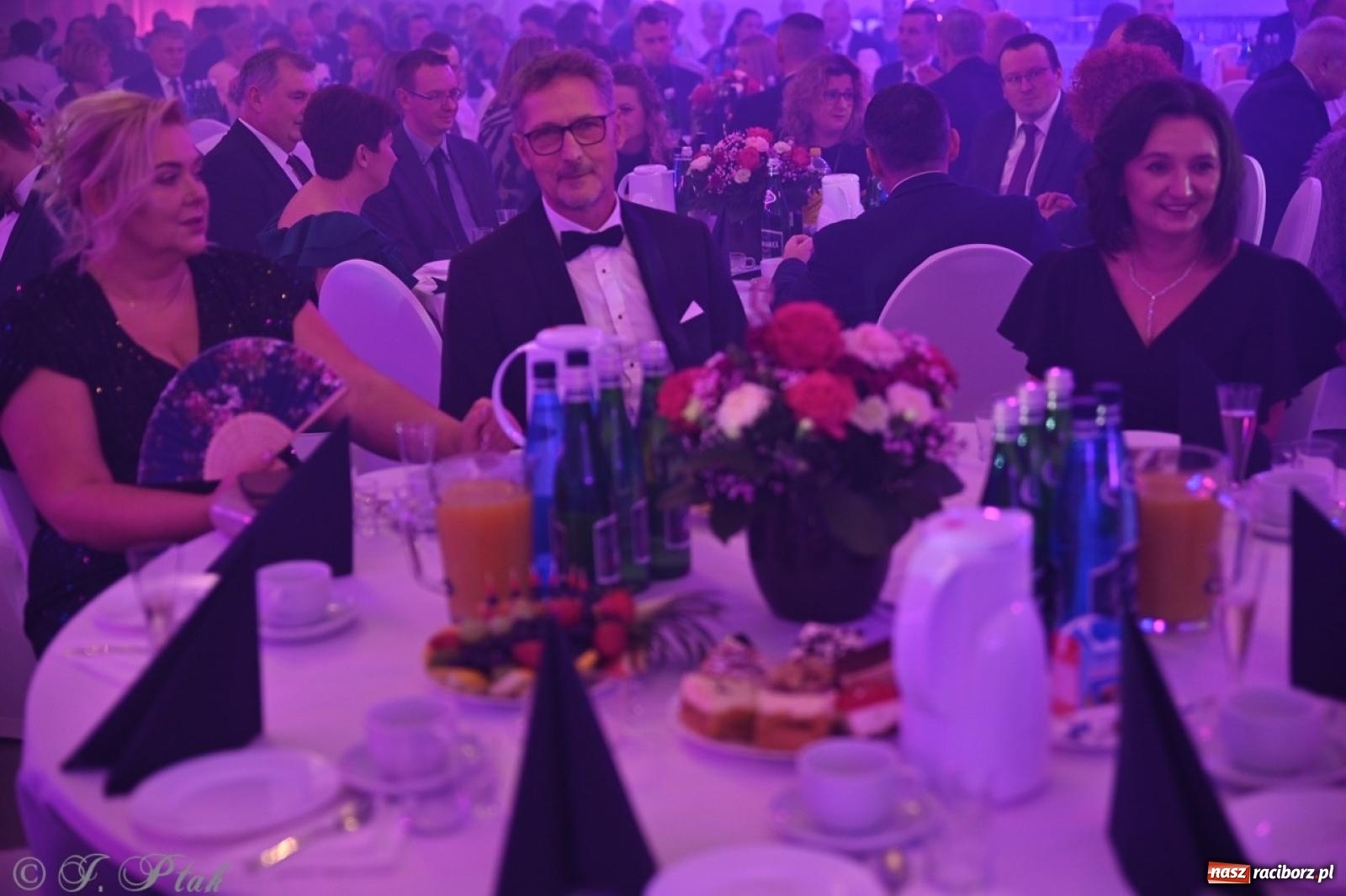 Zdjęcie w galerii na portalu naszraciborz.pl: Gala Przedsiębiorczości w Pietrowicach Wielkich. Statuetki dla lokalnych liderów biznesu wiadomości z regionu