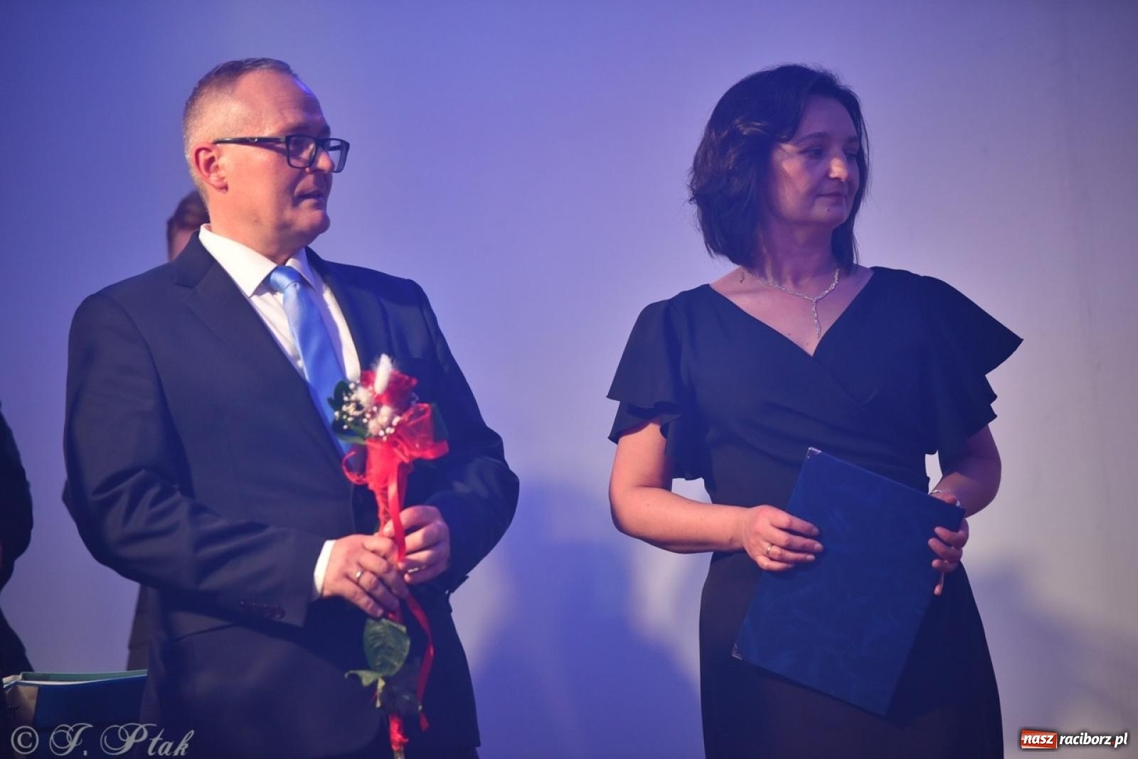 Zdjęcie w galerii na portalu naszraciborz.pl: Gala Przedsiębiorczości w Pietrowicach Wielkich. Statuetki dla lokalnych liderów biznesu wiadomości z regionu