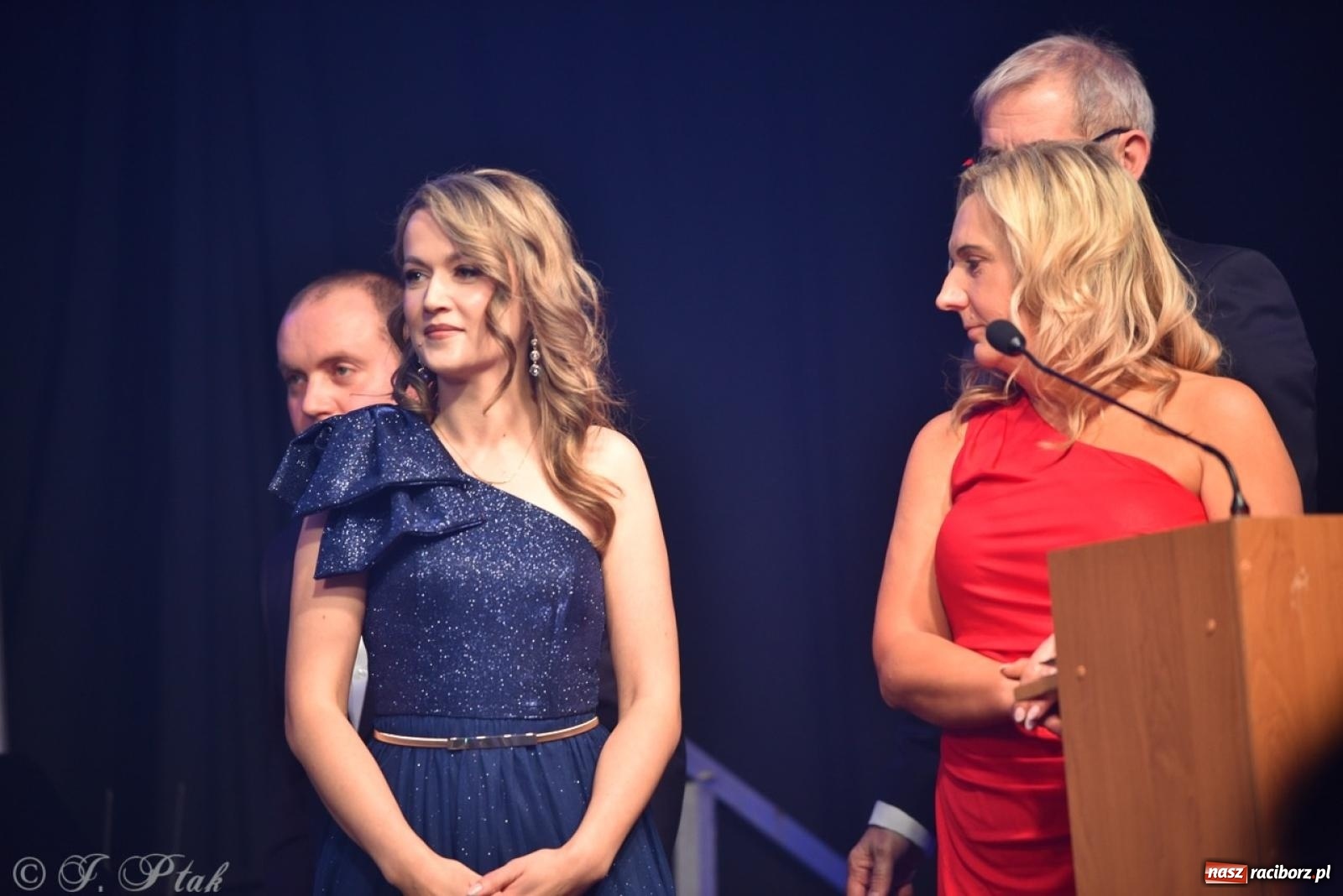 Zdjęcie w galerii na portalu naszraciborz.pl: Gala Przedsiębiorczości w Pietrowicach Wielkich. Statuetki dla lokalnych liderów biznesu wiadomości z regionu