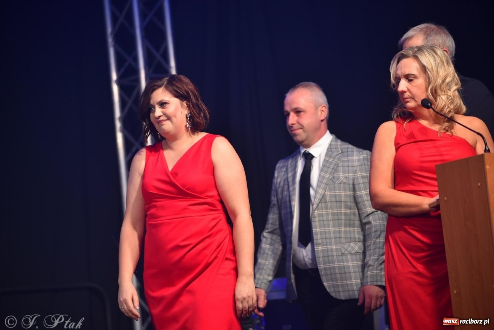 Zdjęcie w galerii na portalu naszraciborz.pl: Gala Przedsiębiorczości w Pietrowicach Wielkich. Statuetki dla lokalnych liderów biznesu wiadomości z regionu