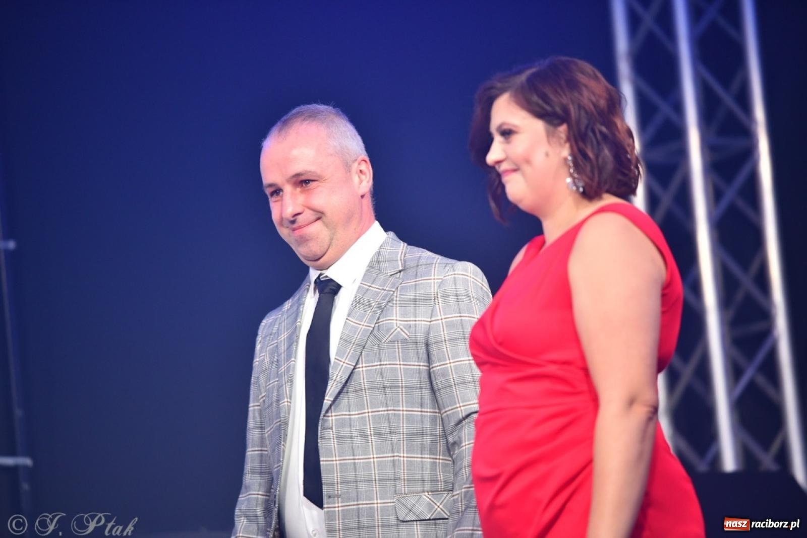 Zdjęcie w galerii na portalu naszraciborz.pl: Gala Przedsiębiorczości w Pietrowicach Wielkich. Statuetki dla lokalnych liderów biznesu wiadomości z regionu