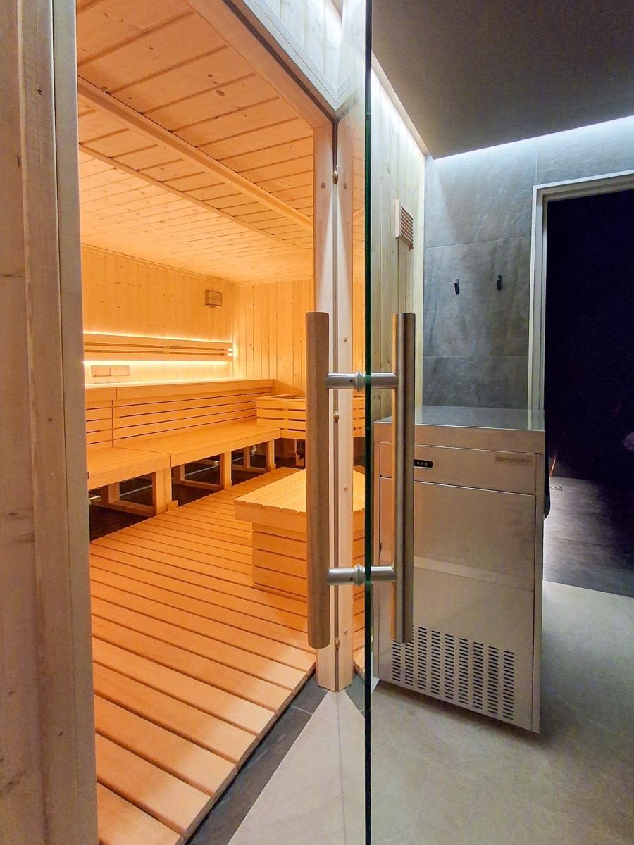 Zdjęcie w galerii na portalu naszraciborz.pl: W PCS na Klasztornej otwarto saunarium wiadomości z regionu