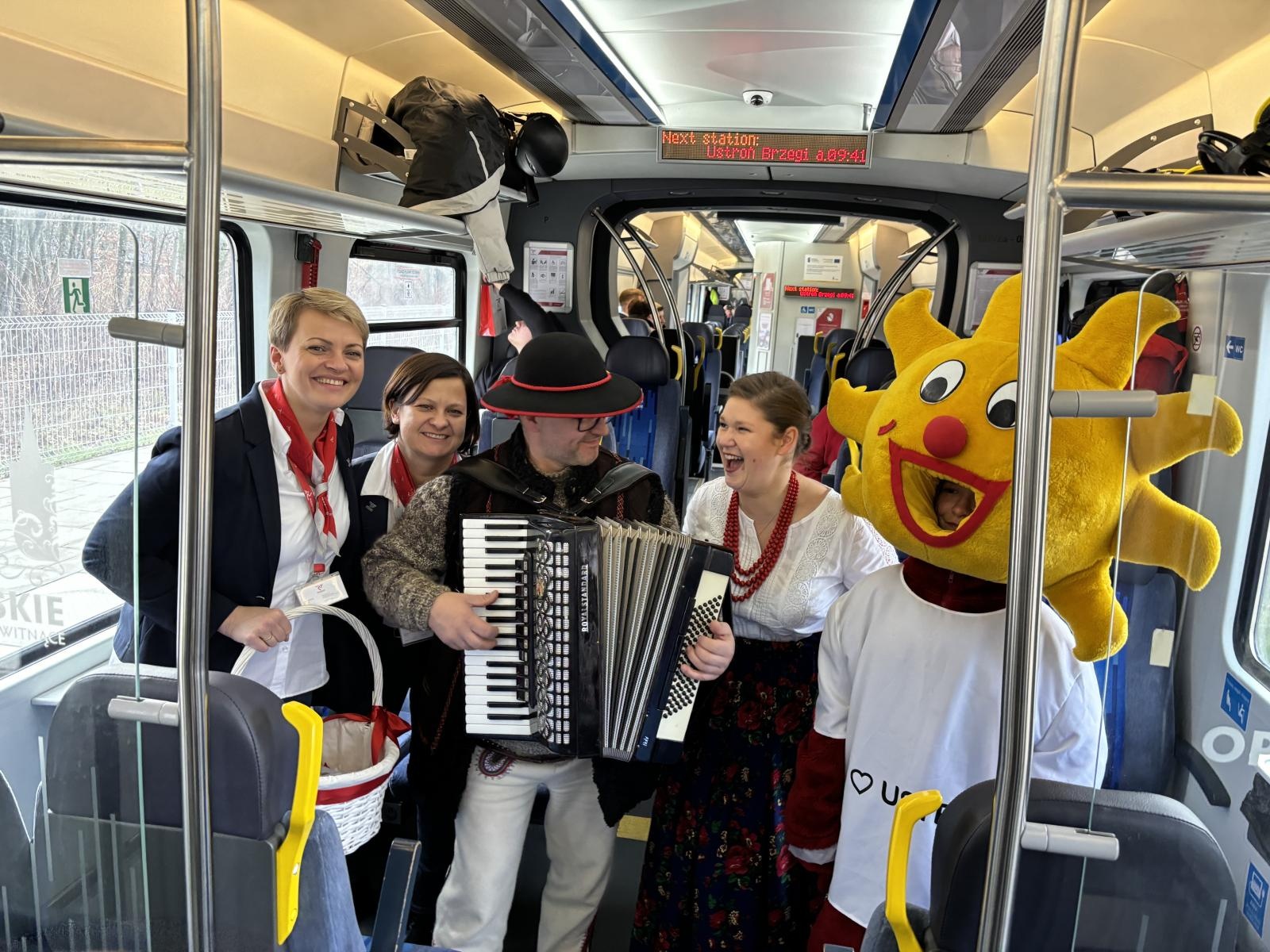 Zdjęcie w galerii na portalu naszraciborz.pl: Powiat raciborski zyskał połączenie z Wisłą. Ruszyła Malinka wiadomości z regionu