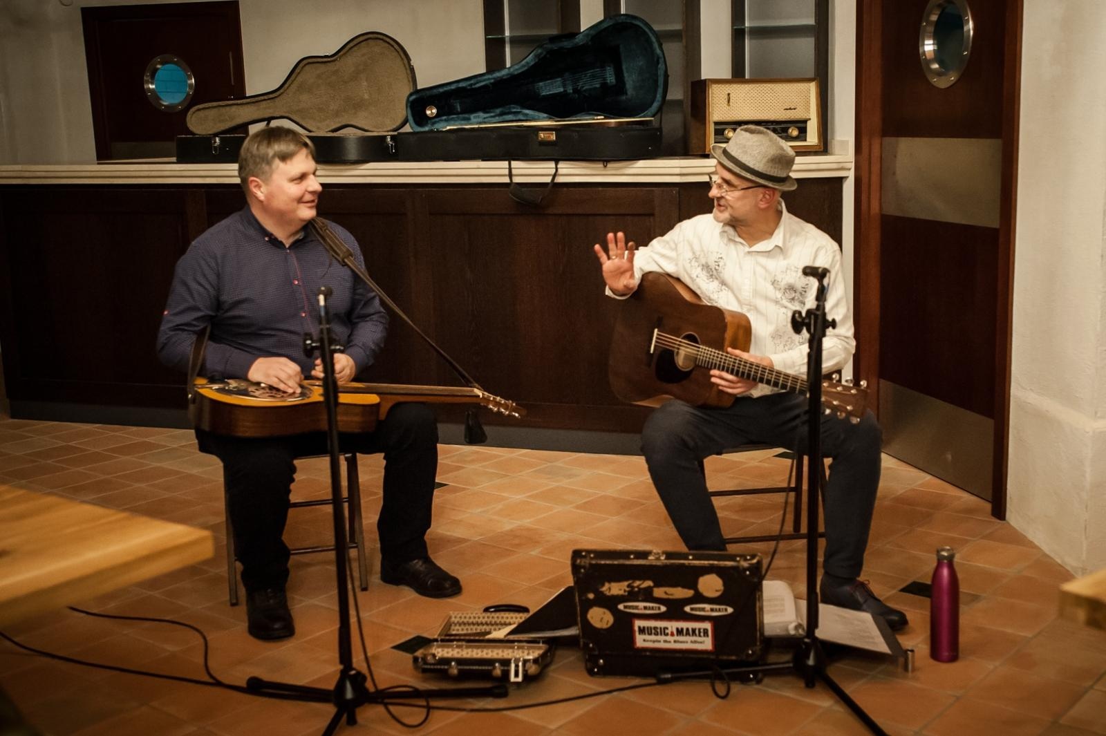 Zdjęcie w galerii na portalu naszraciborz.pl: Gospelblues evening w raciborskim Zamku Piastowskim. Fani bluesa wypełnili piwnicę słodowni wiadomości z regionu