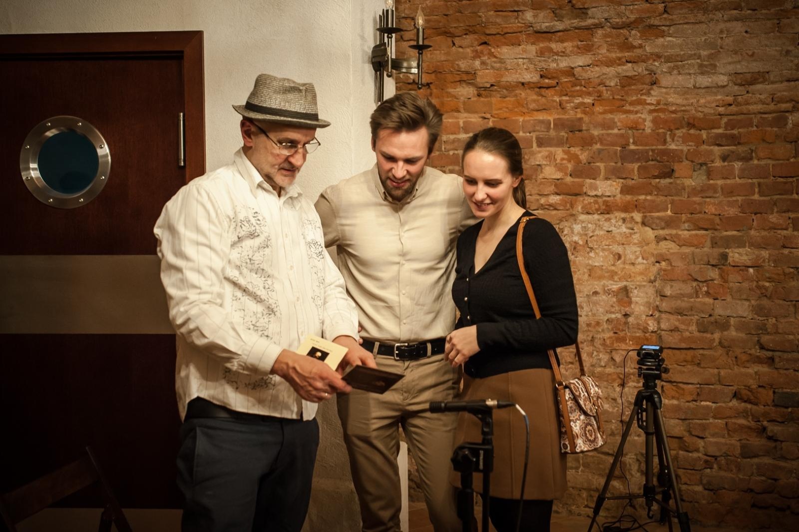 Zdjęcie w galerii na portalu naszraciborz.pl: Gospelblues evening w raciborskim Zamku Piastowskim. Fani bluesa wypełnili piwnicę słodowni wiadomości z regionu