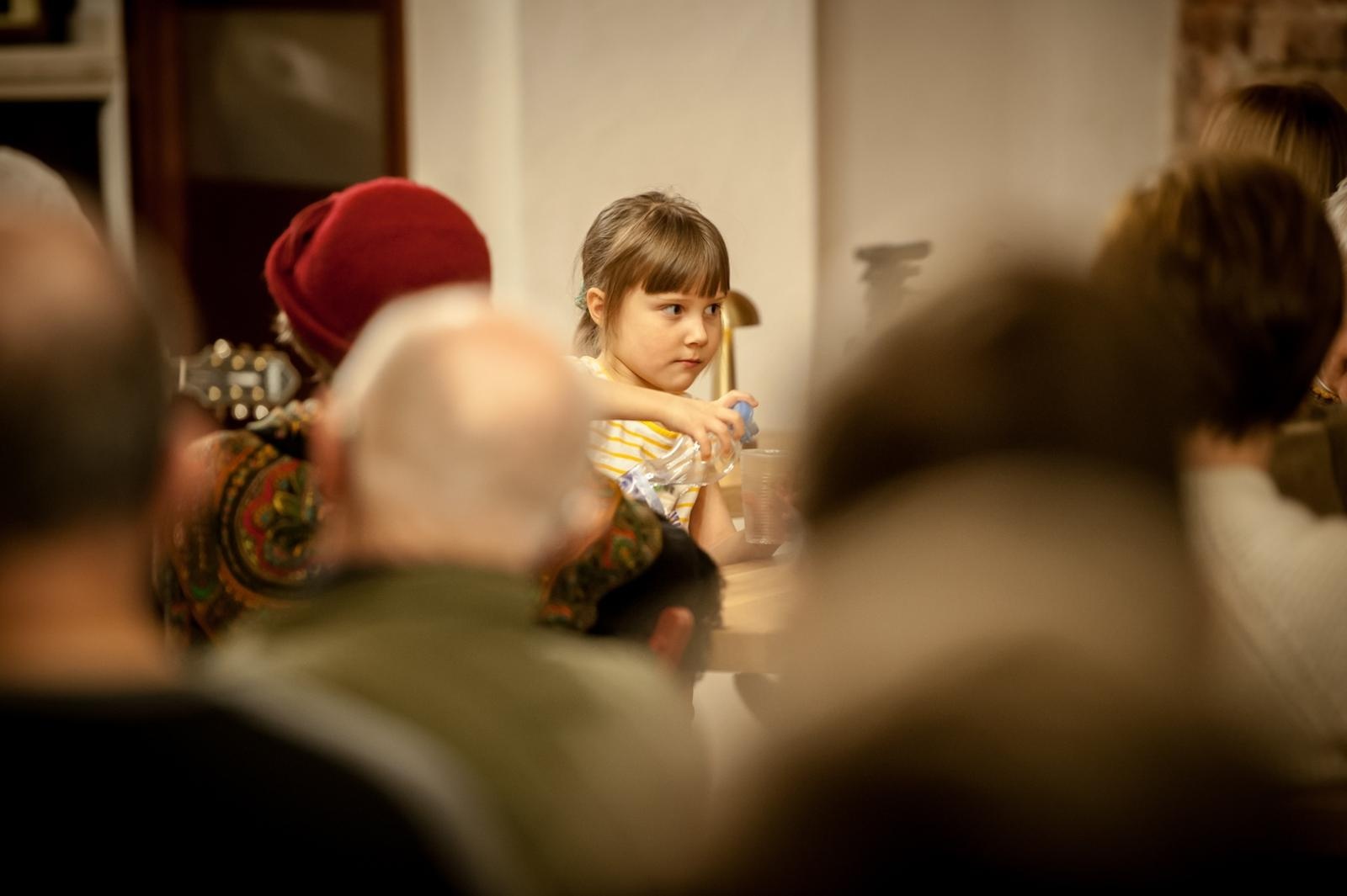 Zdjęcie w galerii na portalu naszraciborz.pl: Gospelblues evening w raciborskim Zamku Piastowskim. Fani bluesa wypełnili piwnicę słodowni wiadomości z regionu