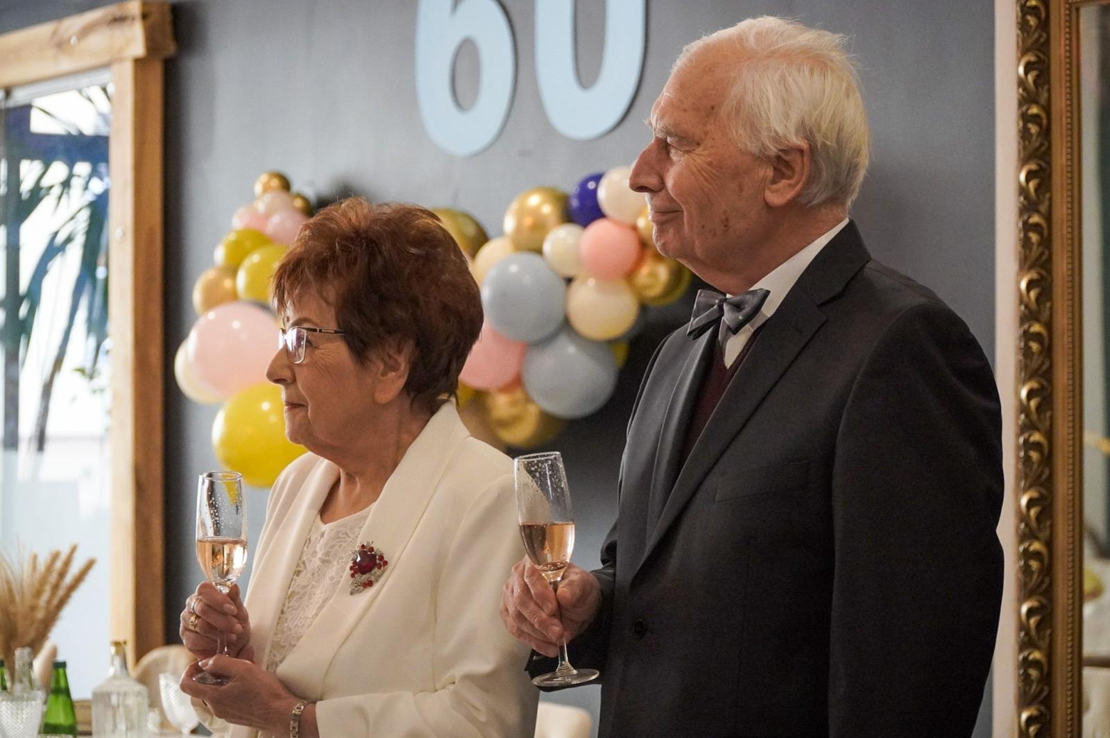 Zdjęcie w galerii na portalu naszraciborz.pl: Diamentowe Gody Mirosławy i Franciszka Borysowiczów. 60 lat miłości, sztuki i pasji wiadomości z regionu