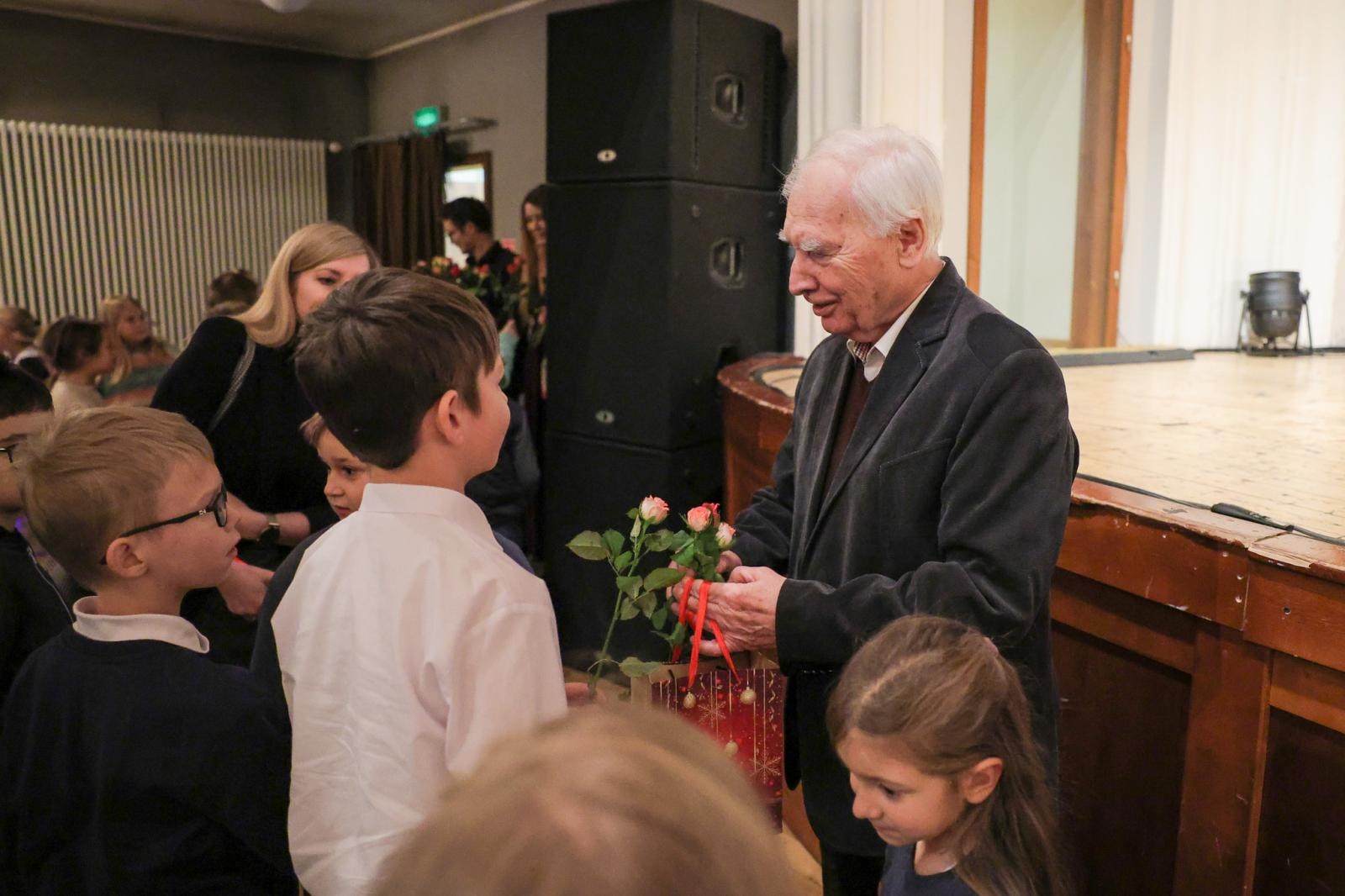 Zdjęcie w galerii na portalu naszraciborz.pl: Wiolonczela muzycznym bohaterem styczniowych koncertów umuzykalniających wiadomości z regionu