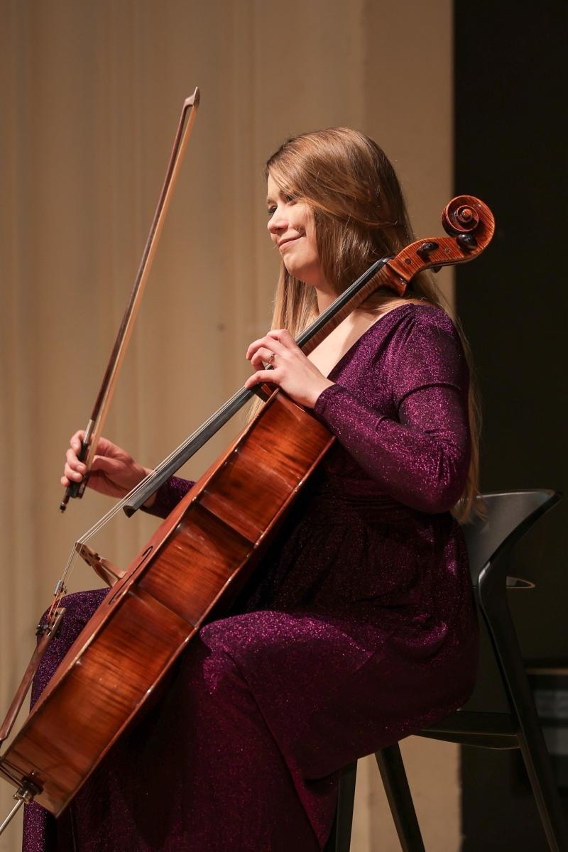 Zdjęcie w galerii na portalu naszraciborz.pl: Wiolonczela muzycznym bohaterem styczniowych koncertów umuzykalniających wiadomości z regionu